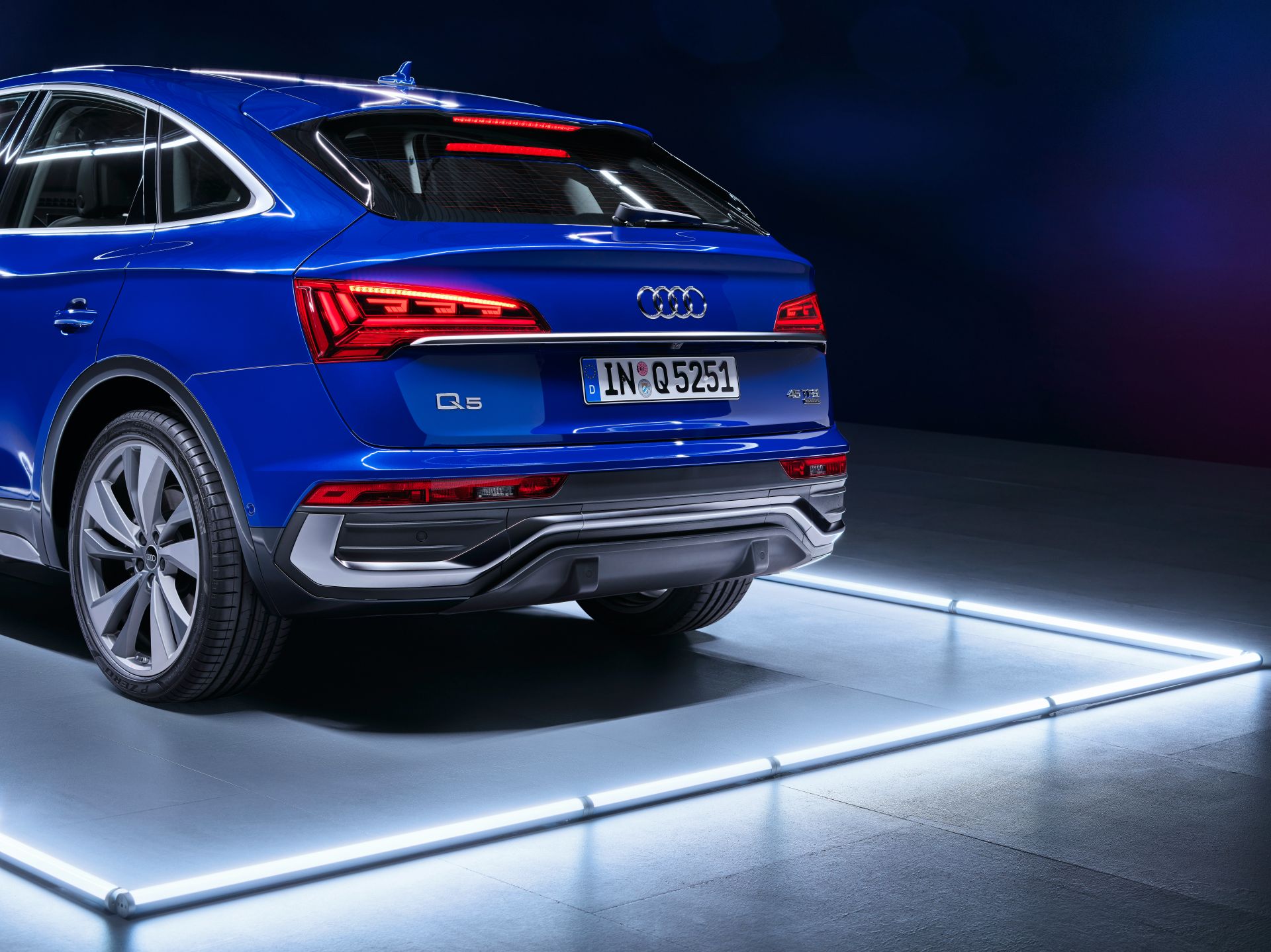 2021 Audi Q5 Sportback Debuts As The Regular Q5’s Trendier Sibling