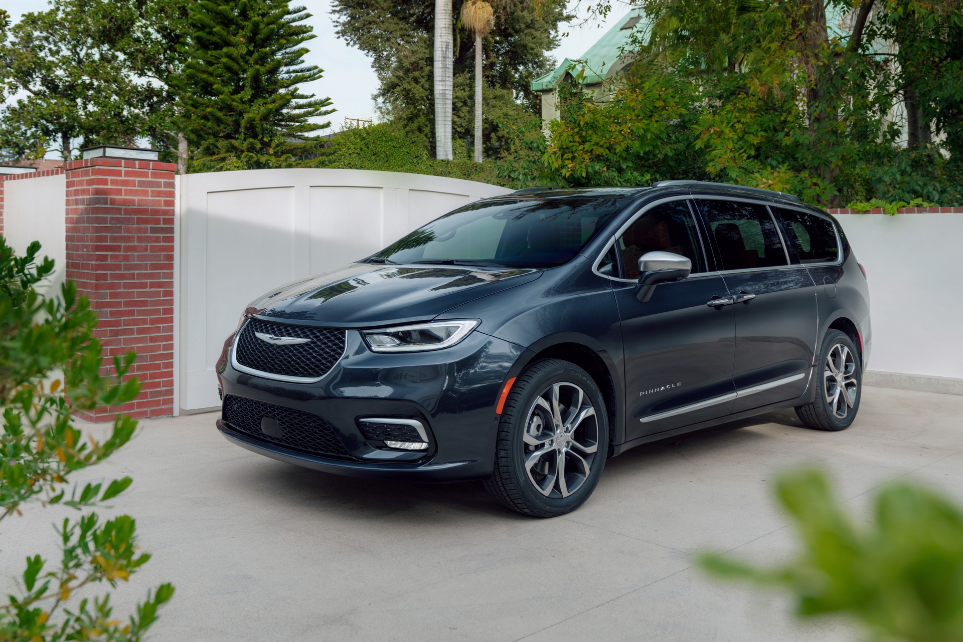 Facelifted 2021 Chrysler Pacifica Starts At $35,045