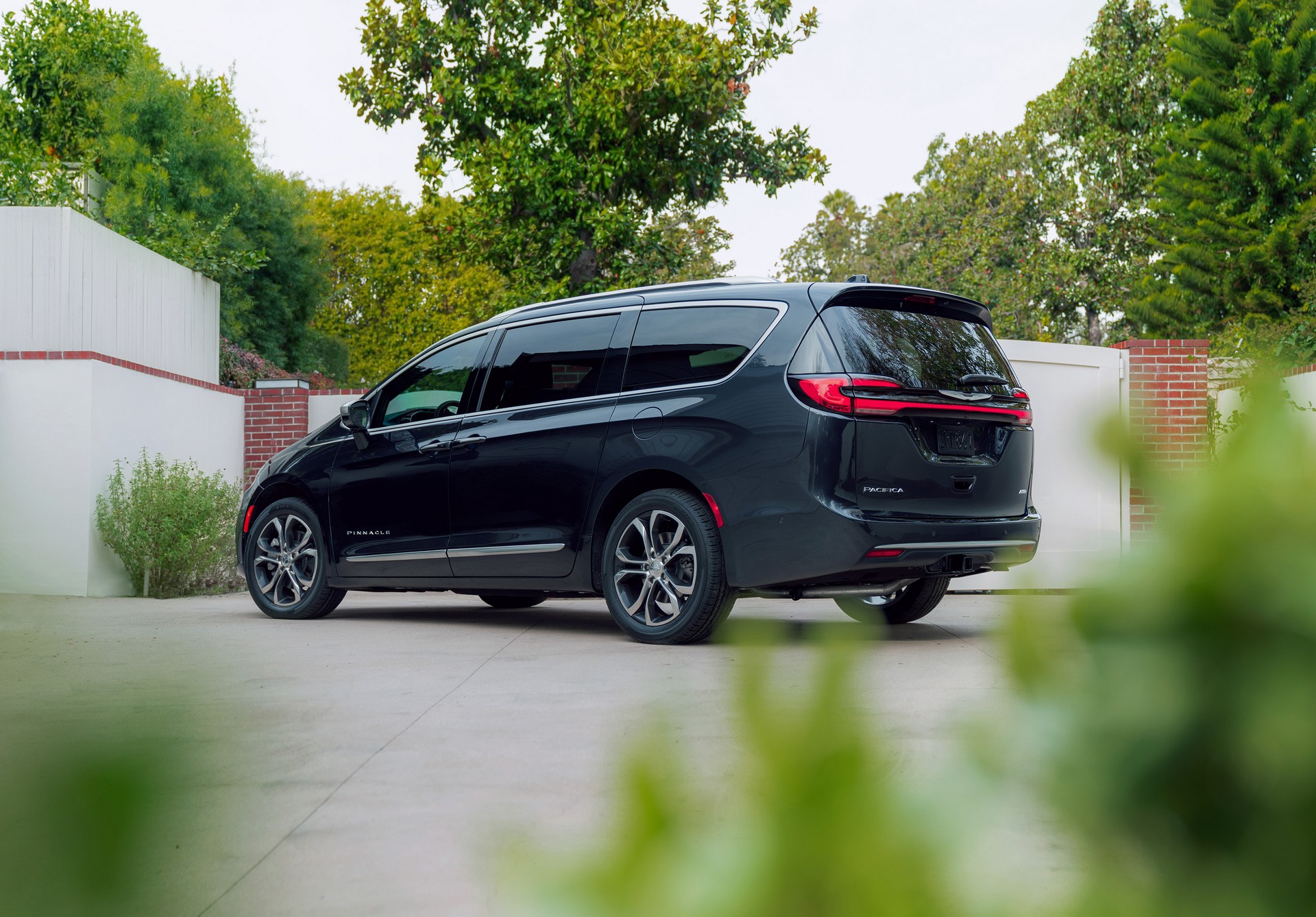 Facelifted 2021 Chrysler Pacifica Starts At $35,045
