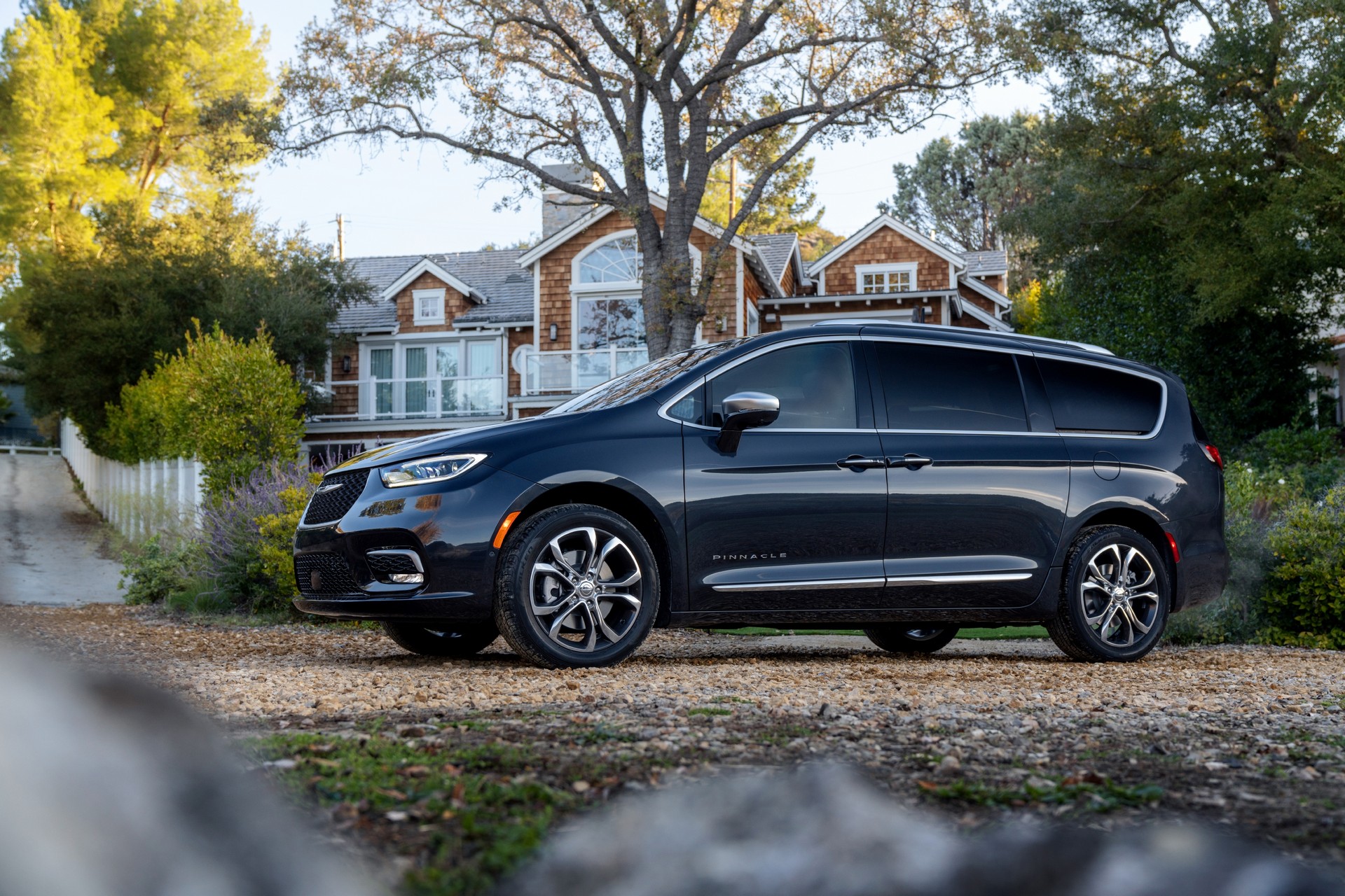 Facelifted 2021 Chrysler Pacifica Starts At $35,045
