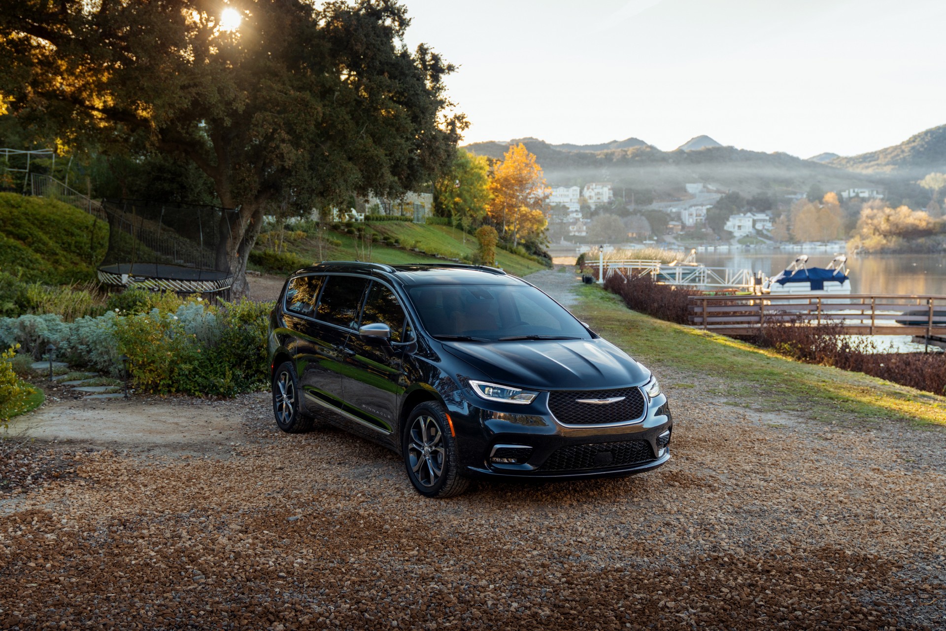 Facelifted 2021 Chrysler Pacifica Starts At $35,045
