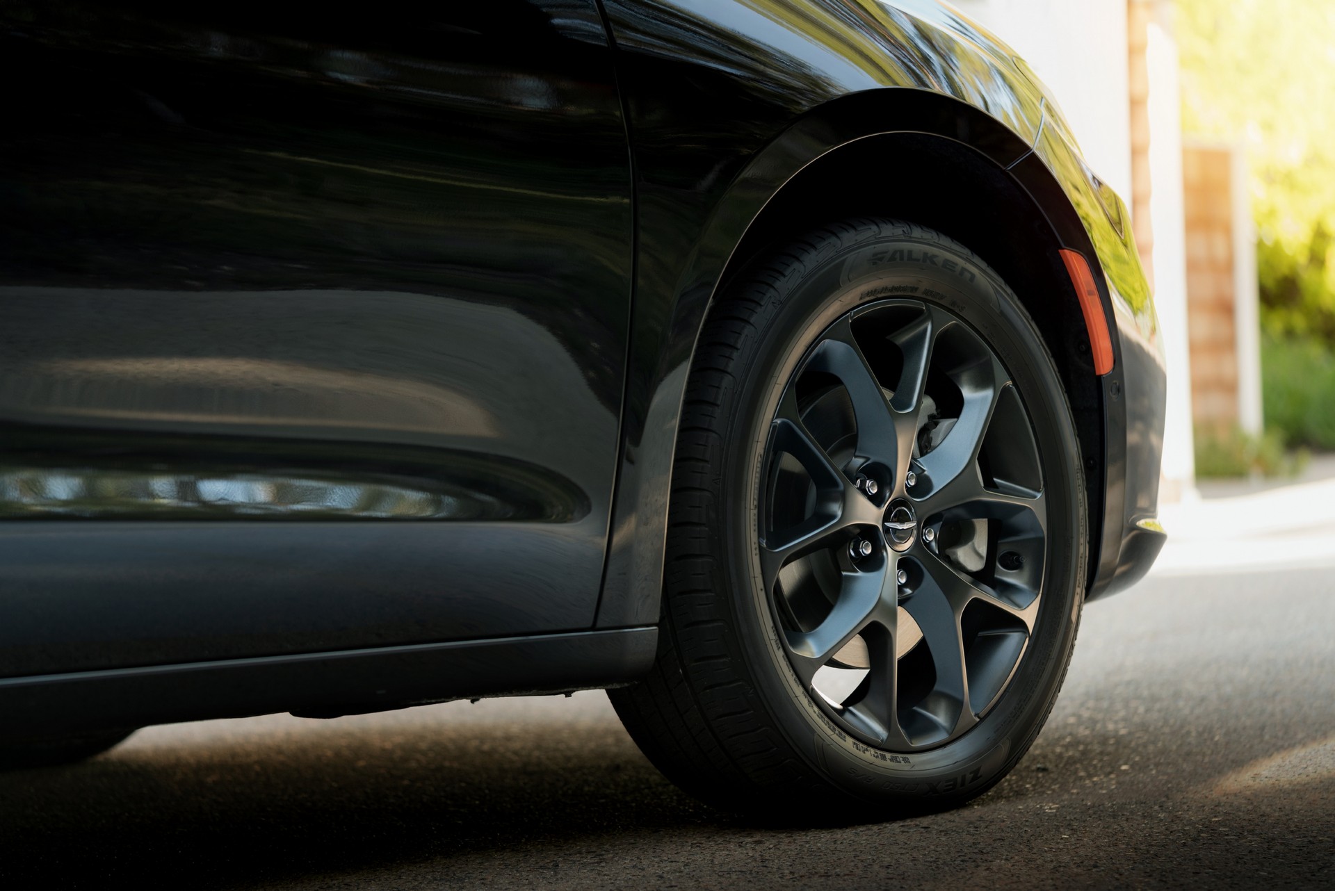 Facelifted 2021 Chrysler Pacifica Starts At $35,045