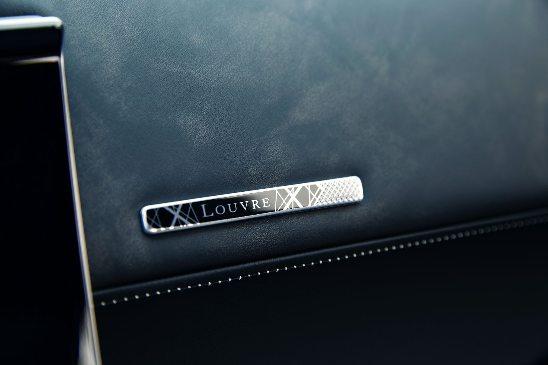 2021 DS 7 Crossback Louvre Edition Is Aimed At Art-Loving Premium SUV Buyers