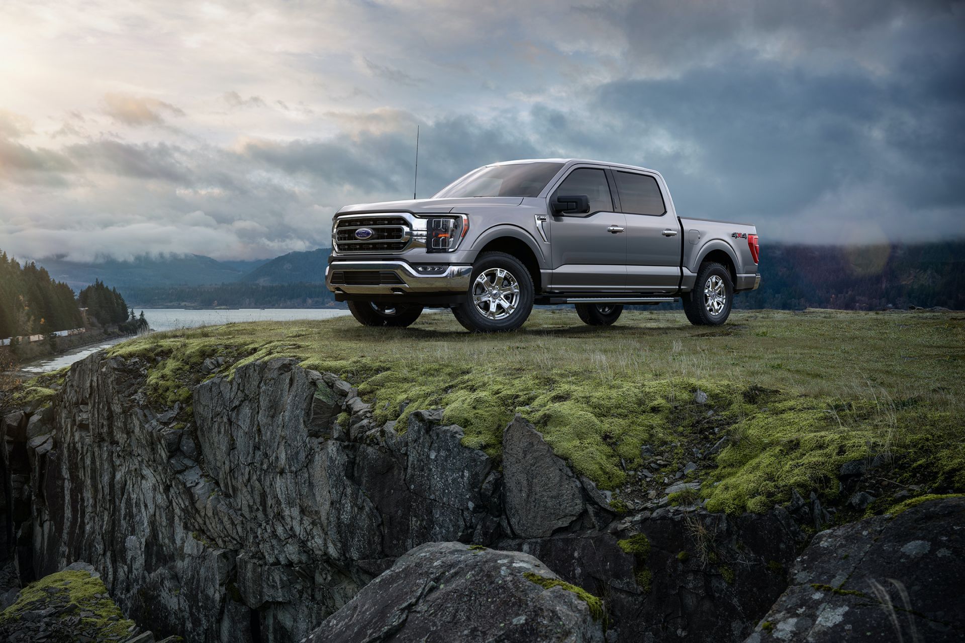 2021 Ford F-150 Offers Class-Leading Towing And Hauling Ratings, 430 HP Hybrid Model