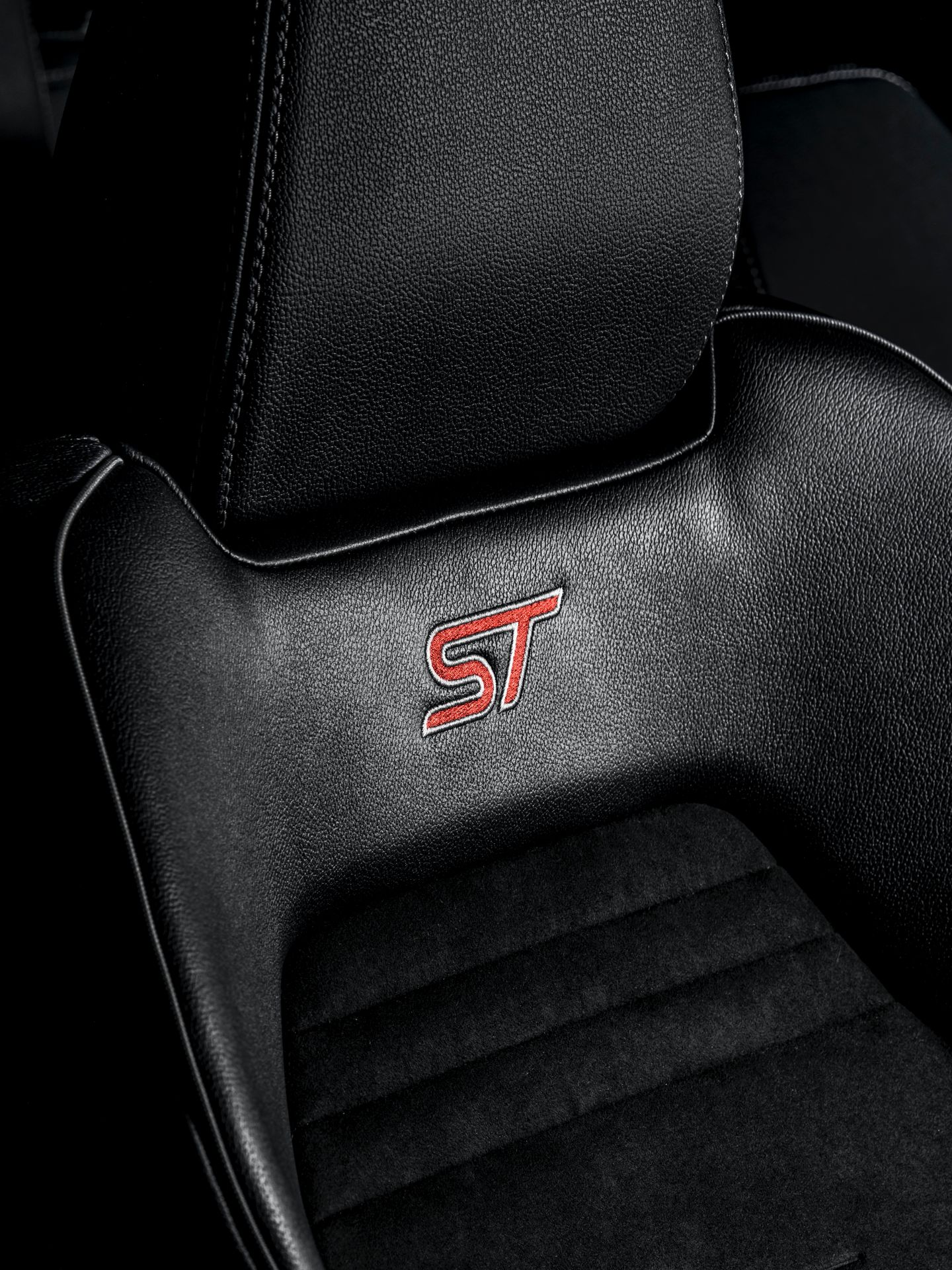 197 HP Ford Puma ST Breaks Cover, Does 0-62 MPH In 6.7 Seconds