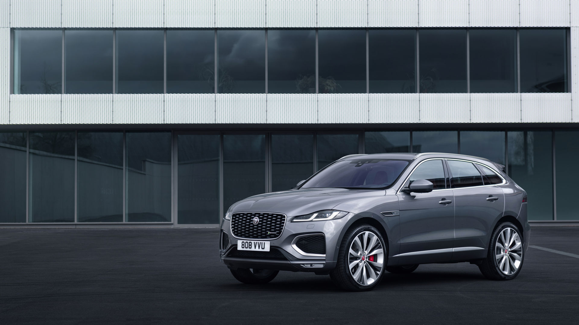 The 2021 Jaguar F-Pace Gets A Meaningful Nip And Tuck, Plus New Tech
