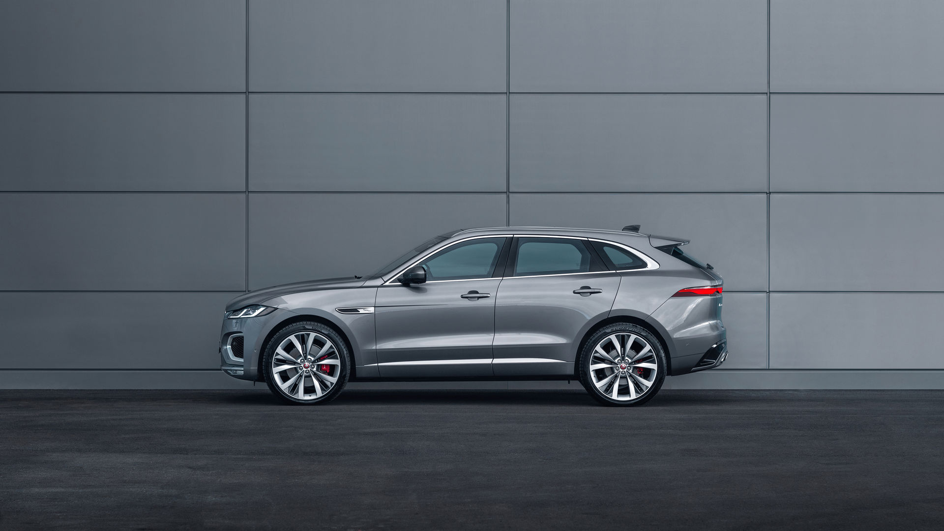 The 2021 Jaguar F-Pace Gets A Meaningful Nip And Tuck, Plus New Tech