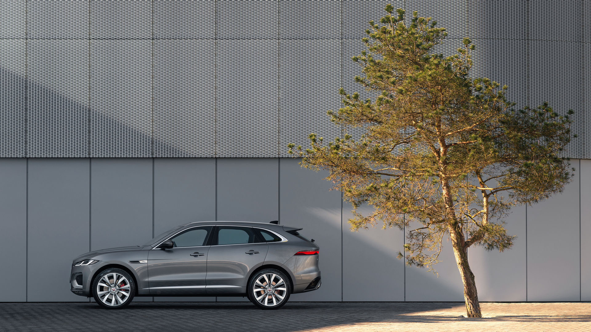 The 2021 Jaguar F-Pace Gets A Meaningful Nip And Tuck, Plus New Tech