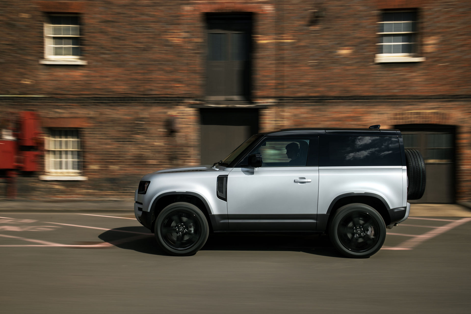 Land Rover Defender Gets New Plug-In Hybrid And Diesel Variants