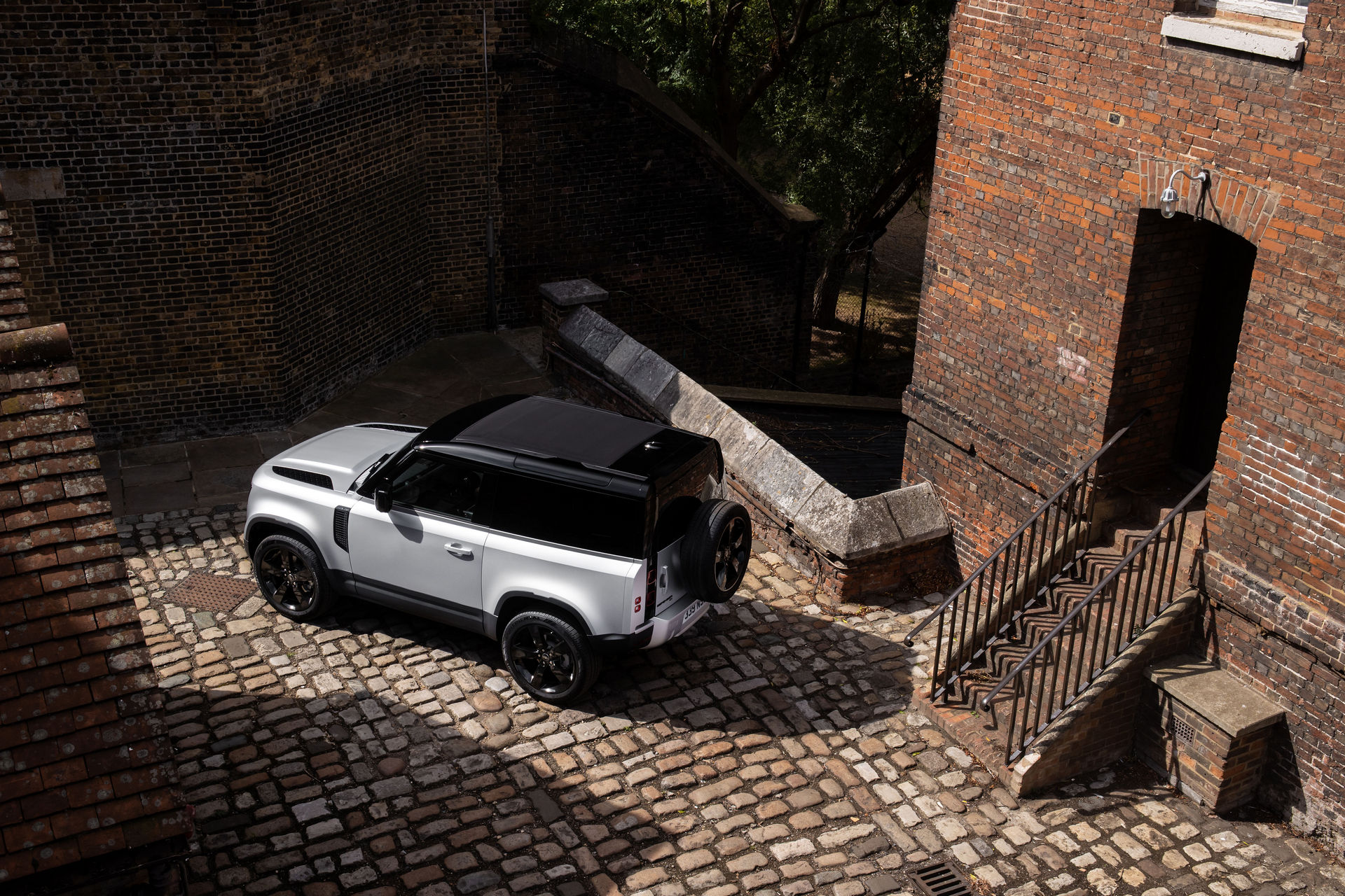 Land Rover Defender Gets New Plug-In Hybrid And Diesel Variants