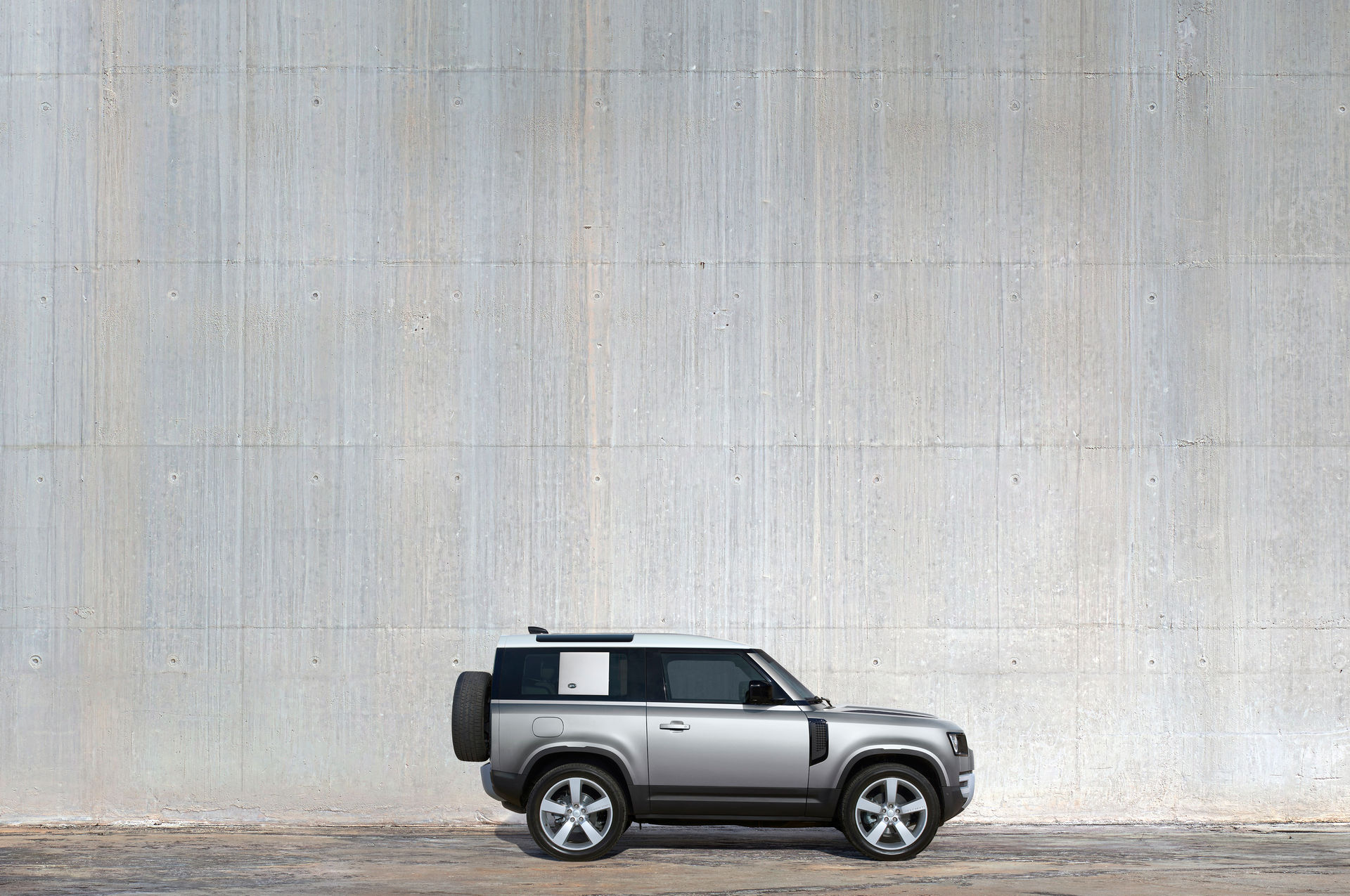 Land Rover Defender Gets New Plug-In Hybrid And Diesel Variants