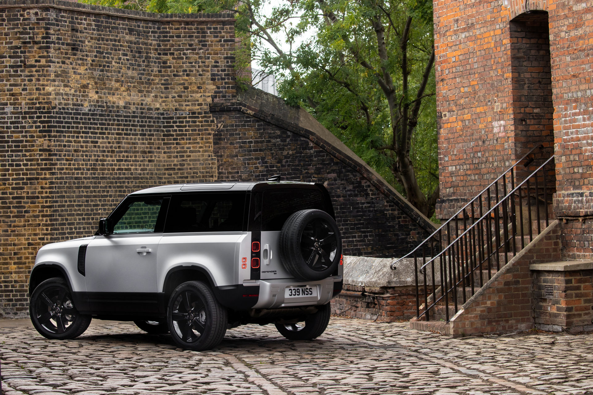Land Rover Defender Gets New Plug-In Hybrid And Diesel Variants