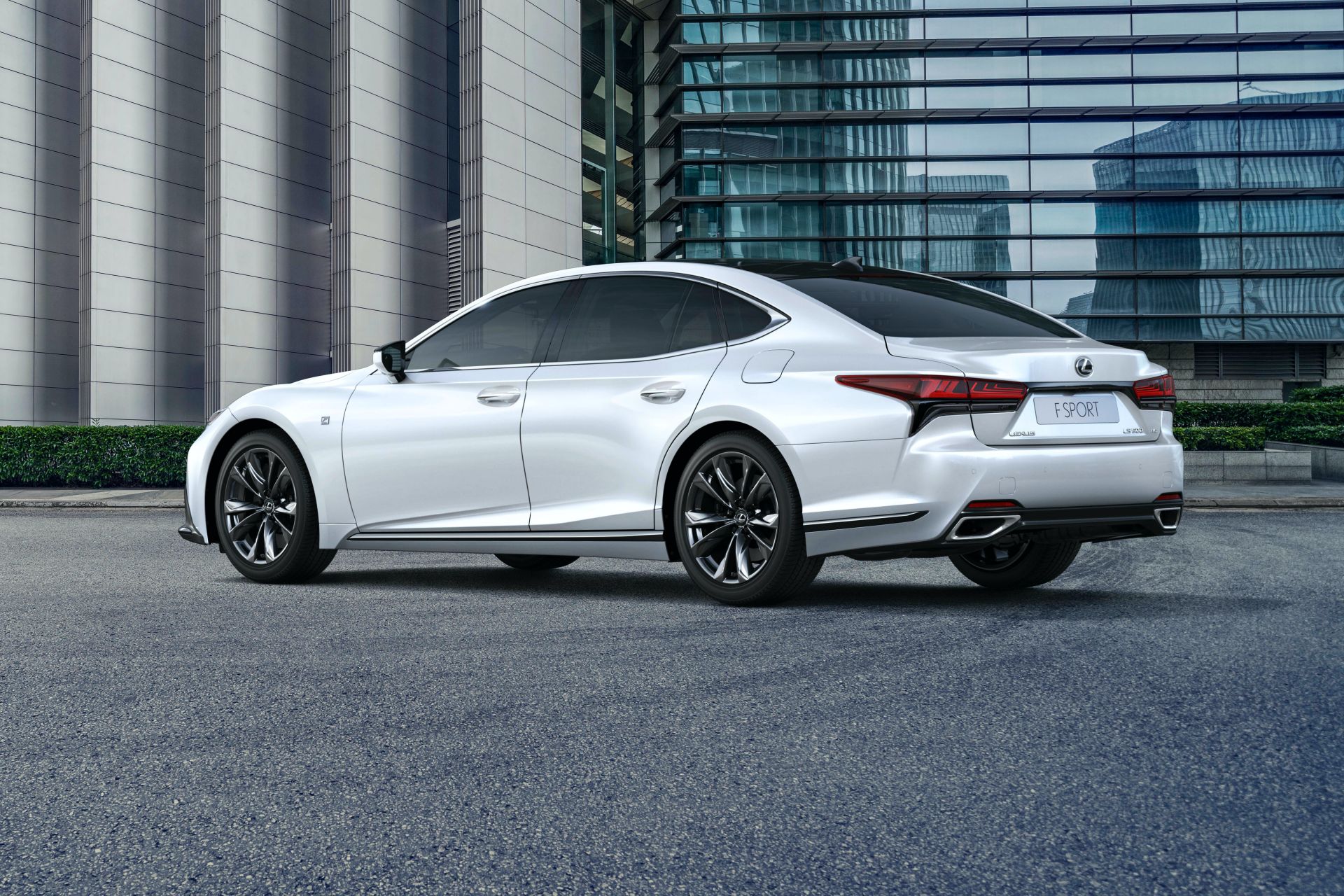 2021 Lexus LS Facelift Makes European Debut, Will Be Hybrid-Only In The EU