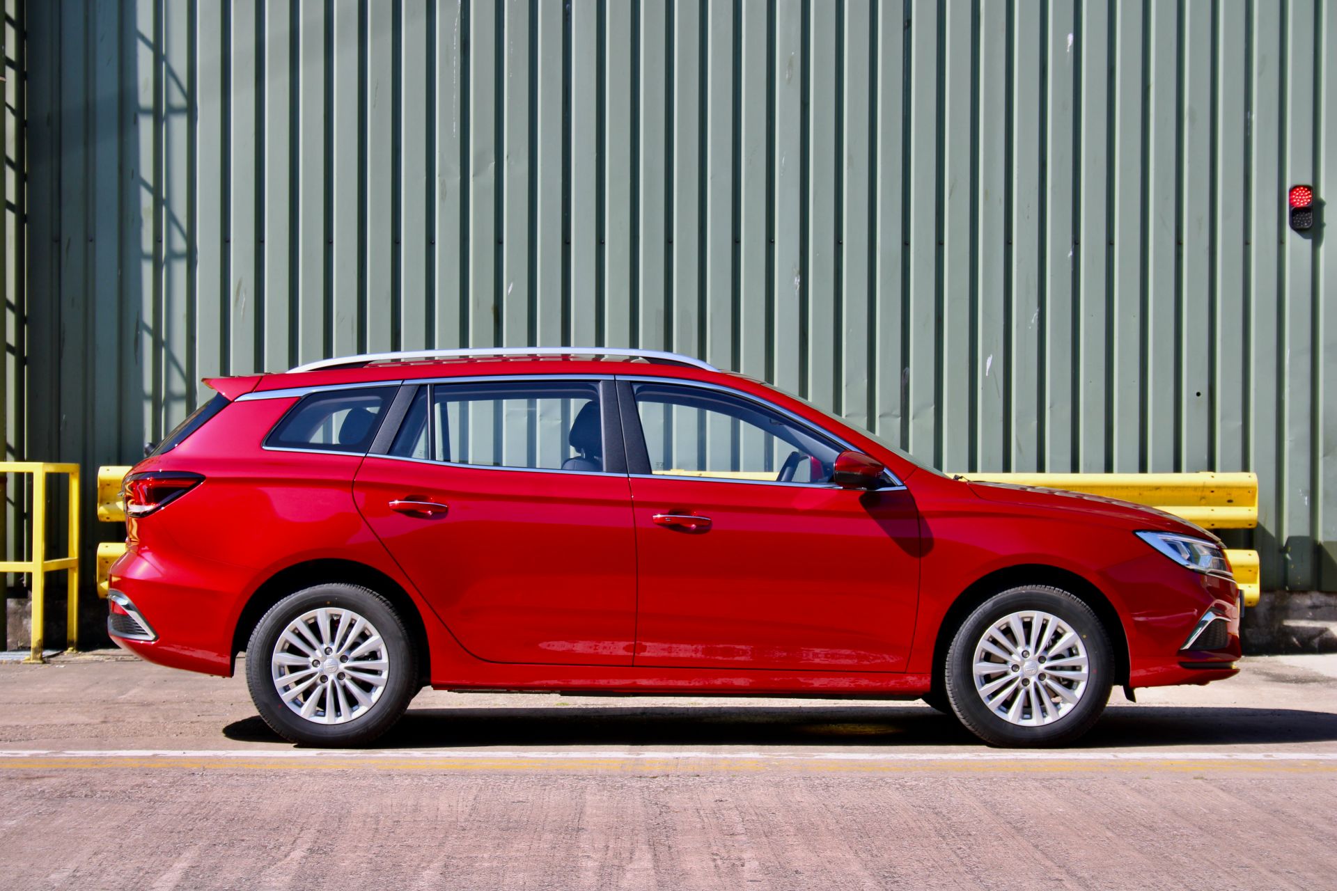 The 2021 MG5 Is An All-Electric 214-Mile Compact Estate That Looks Like A VW And Is Priced From £24,495