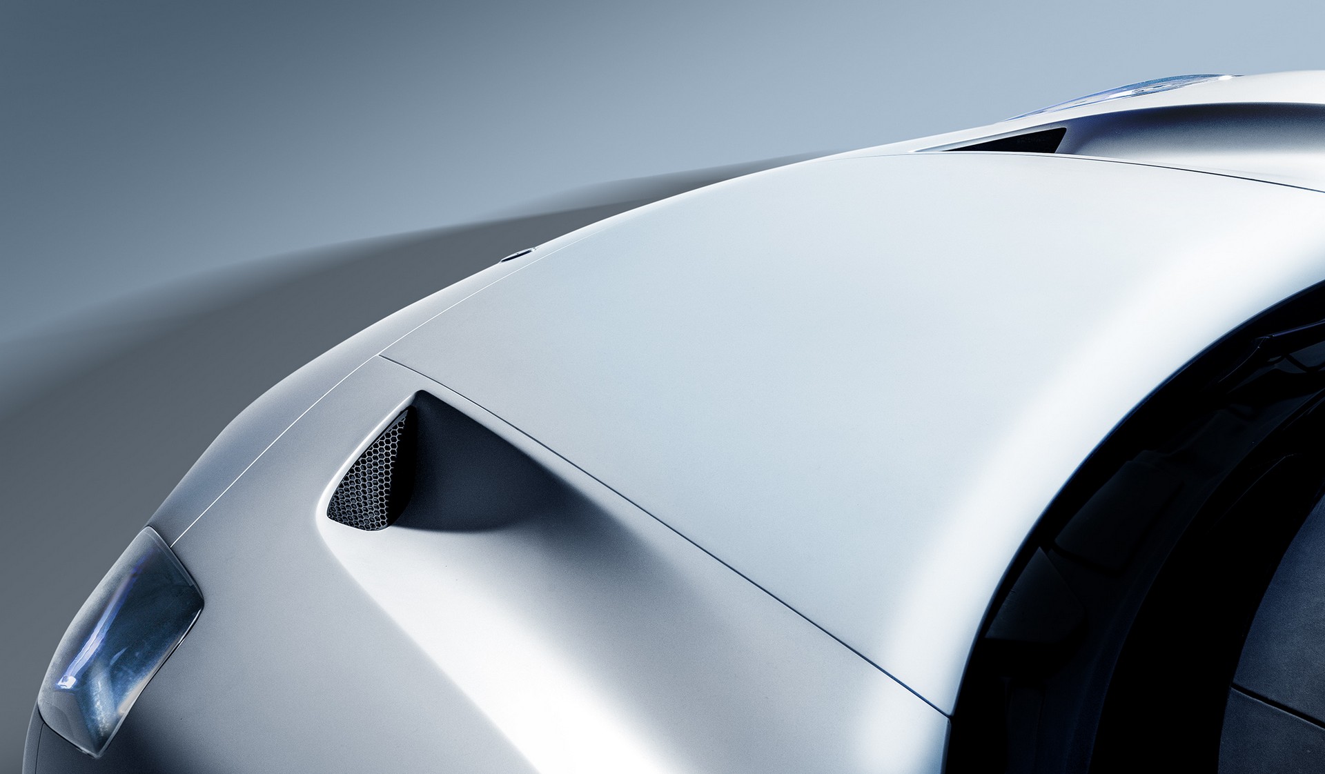 Maserati MC20 Debuts With 621 HP Twin-Turbo V6 And EV Option, Starts At $210,000