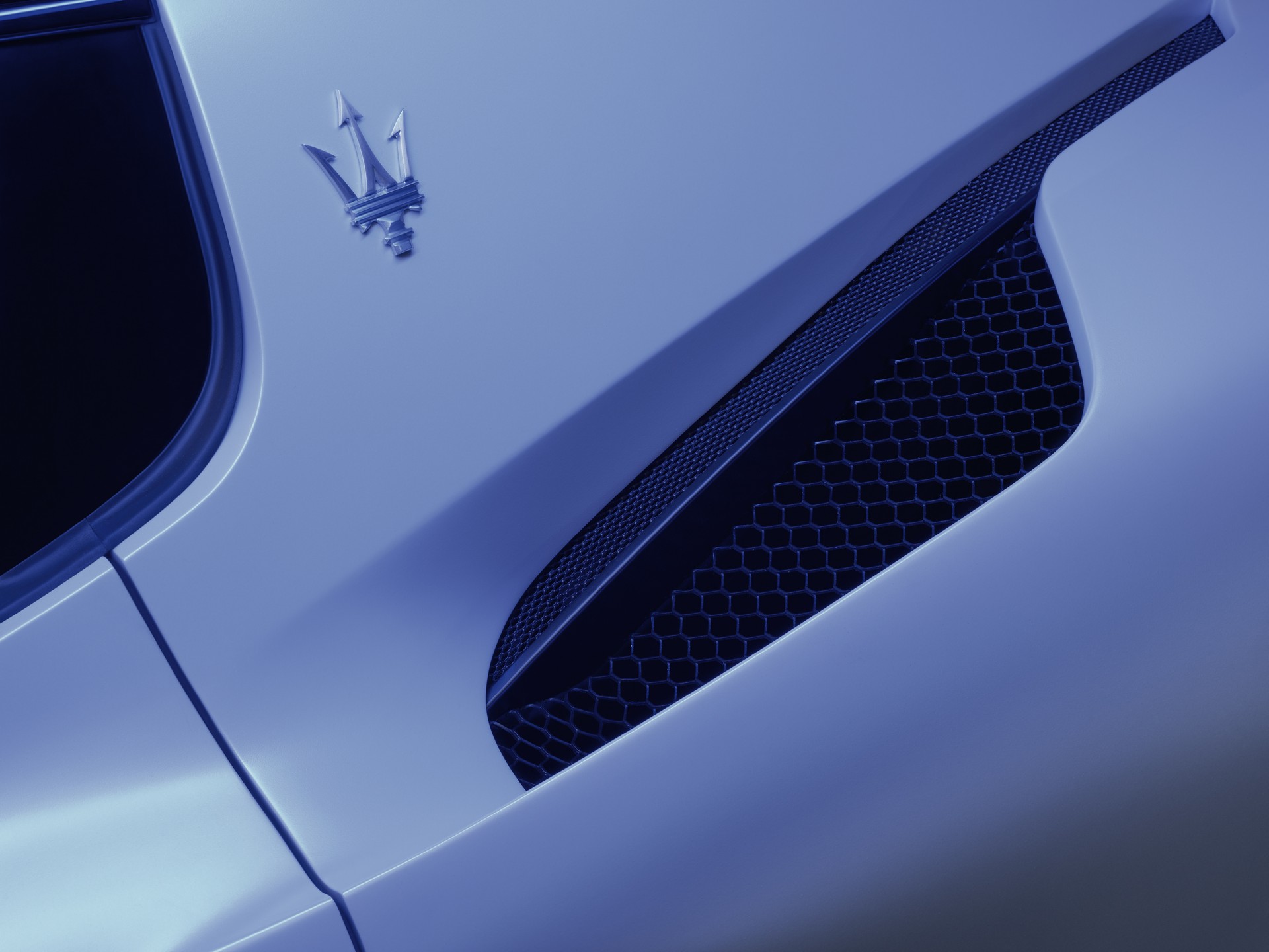 Maserati MC20 Debuts With 621 HP Twin-Turbo V6 And EV Option, Starts At $210,000