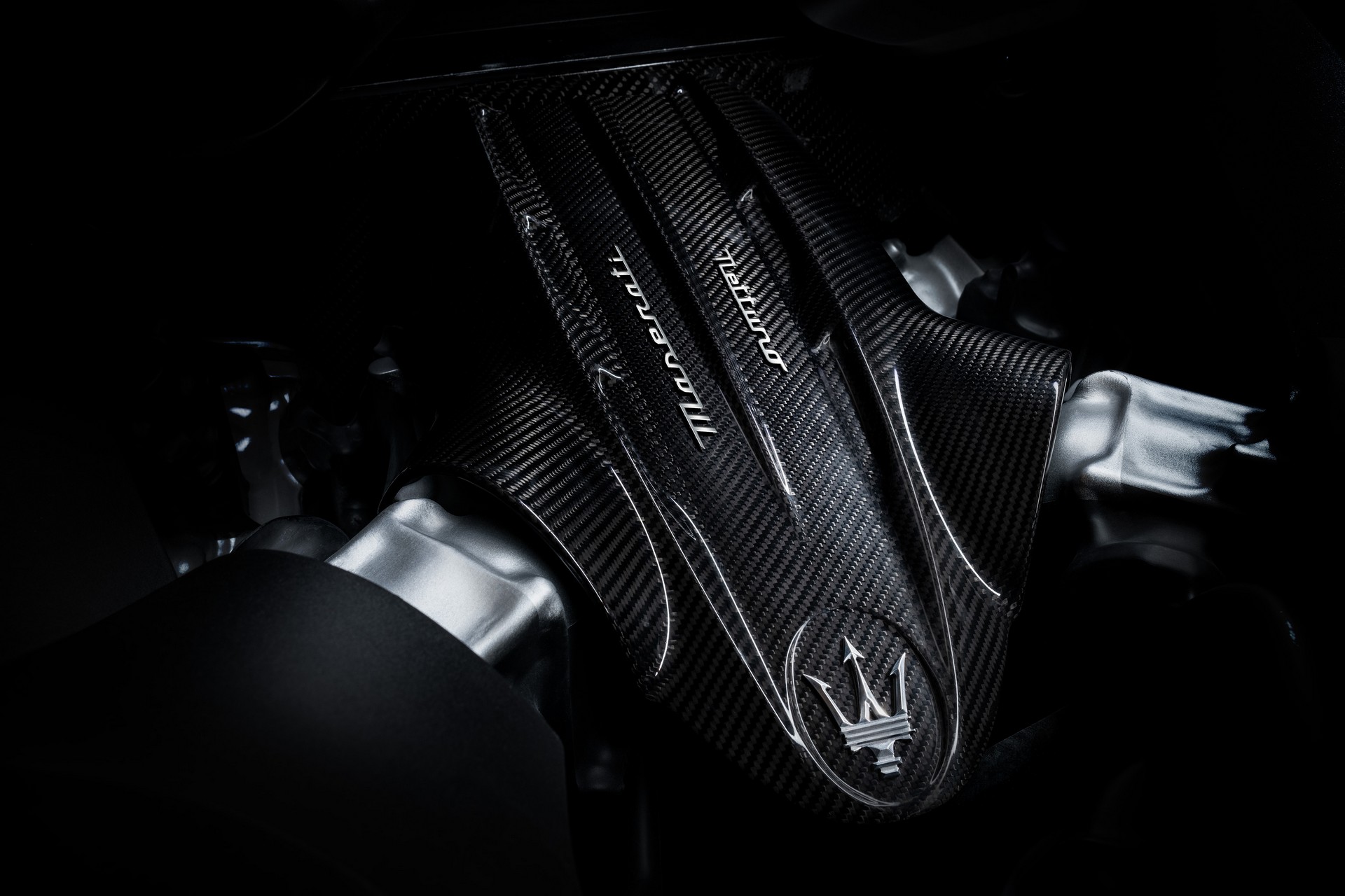 Maserati MC20 Debuts With 621 HP Twin-Turbo V6 And EV Option, Starts At $210,000