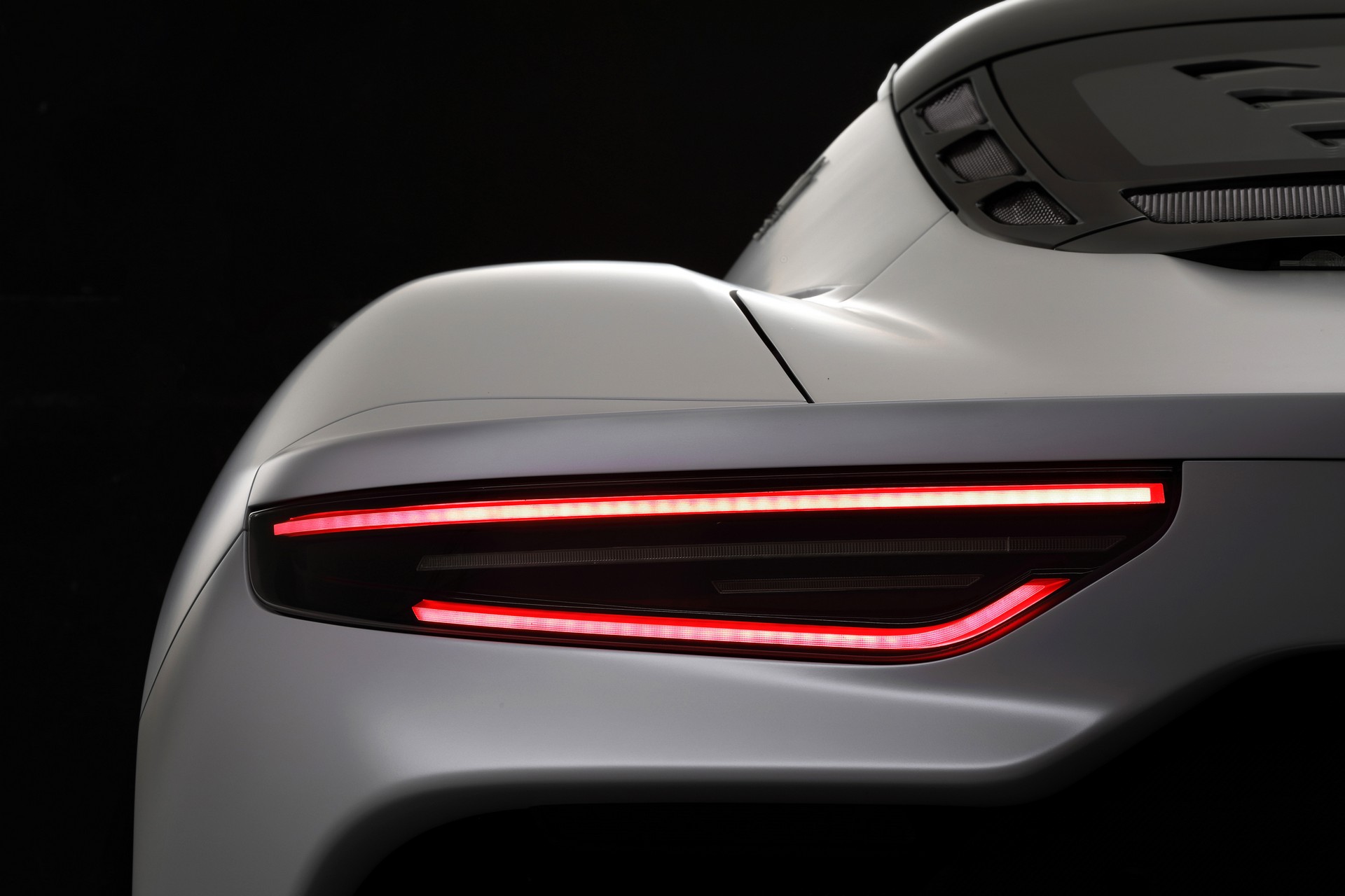 Maserati MC20 Debuts With 621 HP Twin-Turbo V6 And EV Option, Starts At $210,000