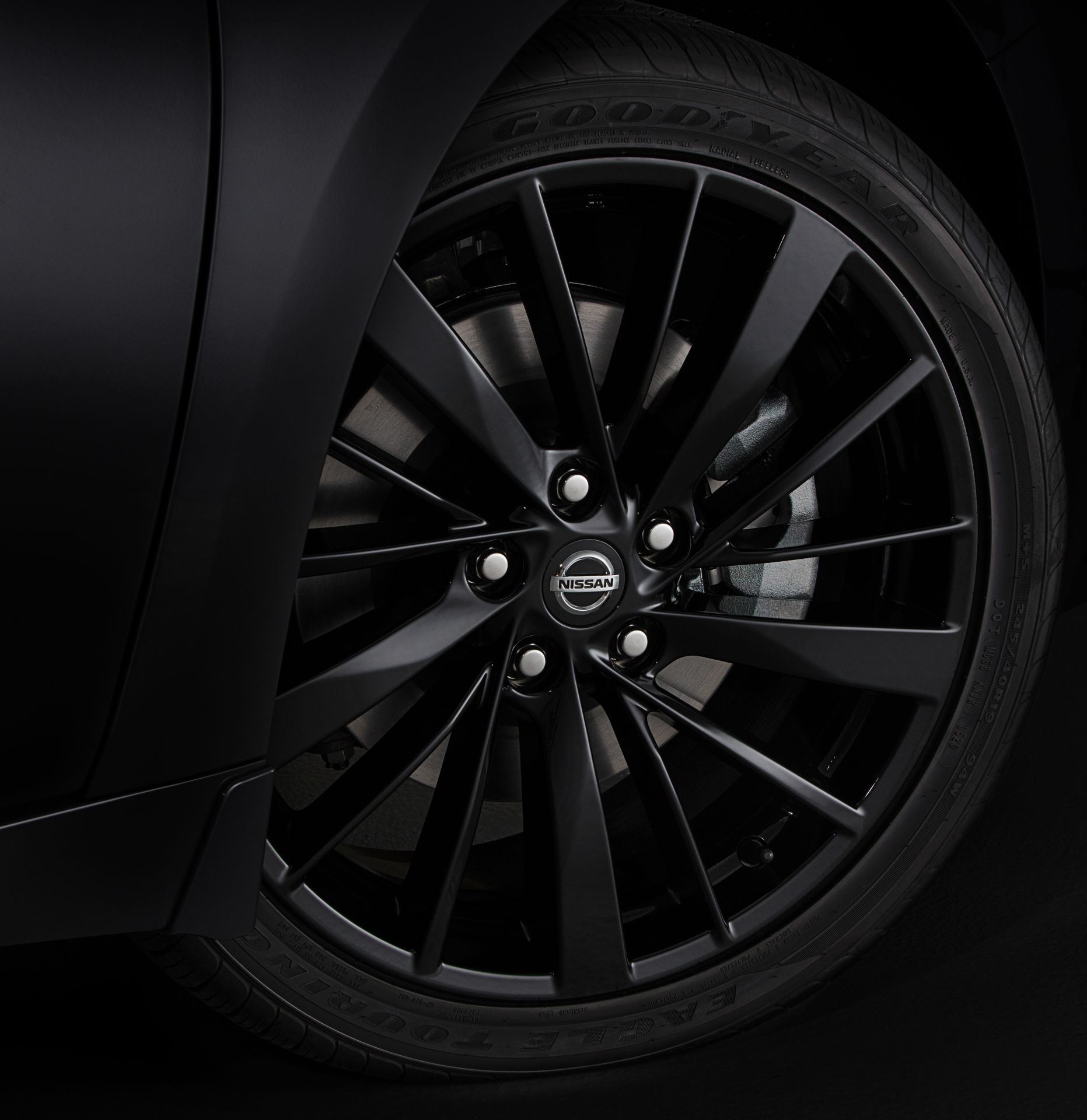 2021 Nissan Maxima 40th Anniversary Edition Headlines Model Year Changes