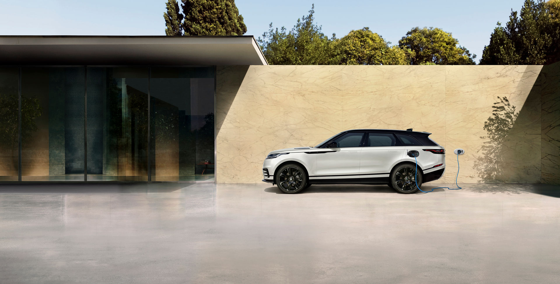 2021 Range Rover Velar Gets Updated Engines, New Plug-In Hybrid Variant