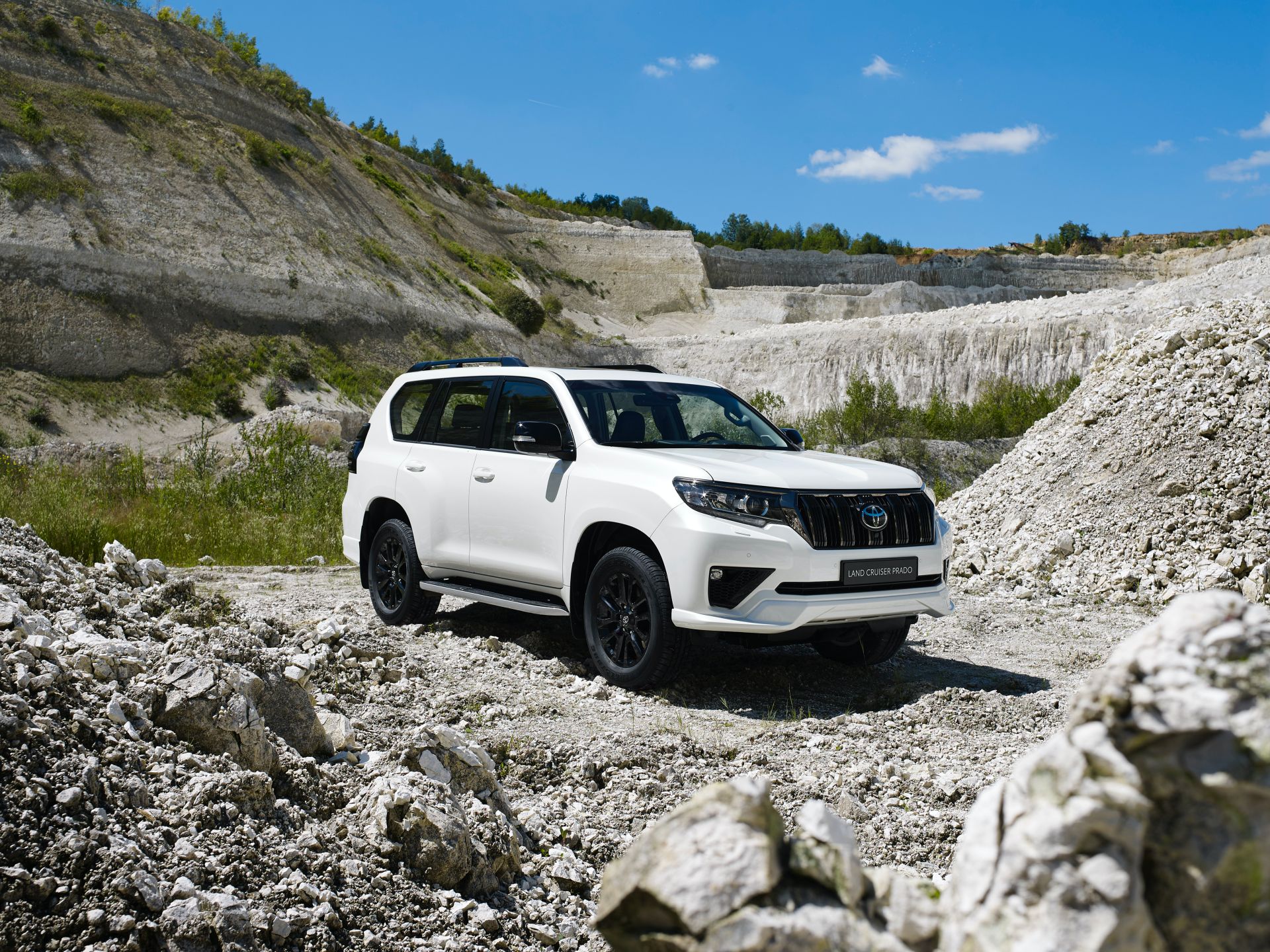 2021 Toyota Land Cruiser Prado Brings Stronger Diesel, Optional Black Pack To Europe