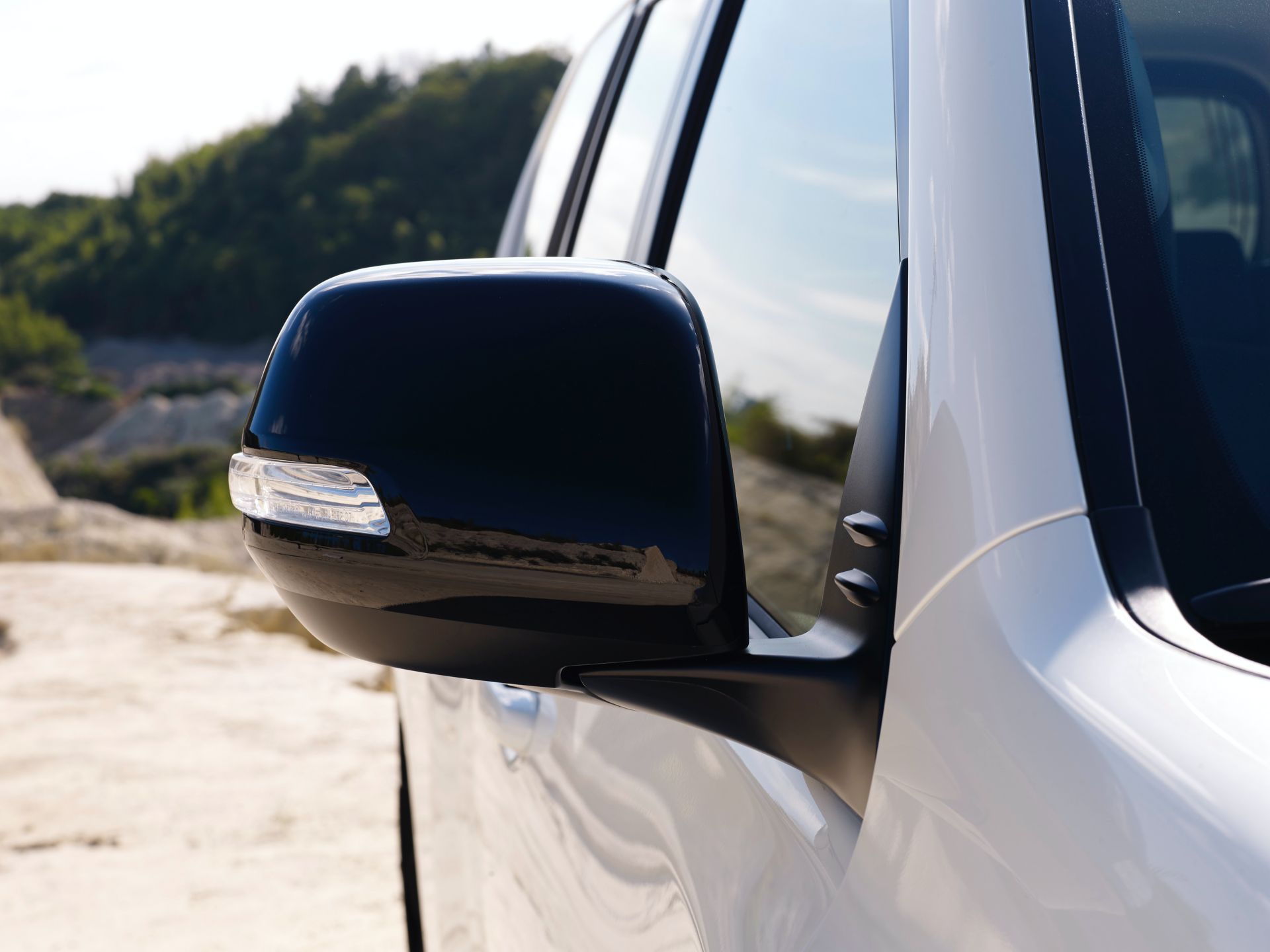 2021 Toyota Land Cruiser Prado Brings Stronger Diesel, Optional Black Pack To Europe