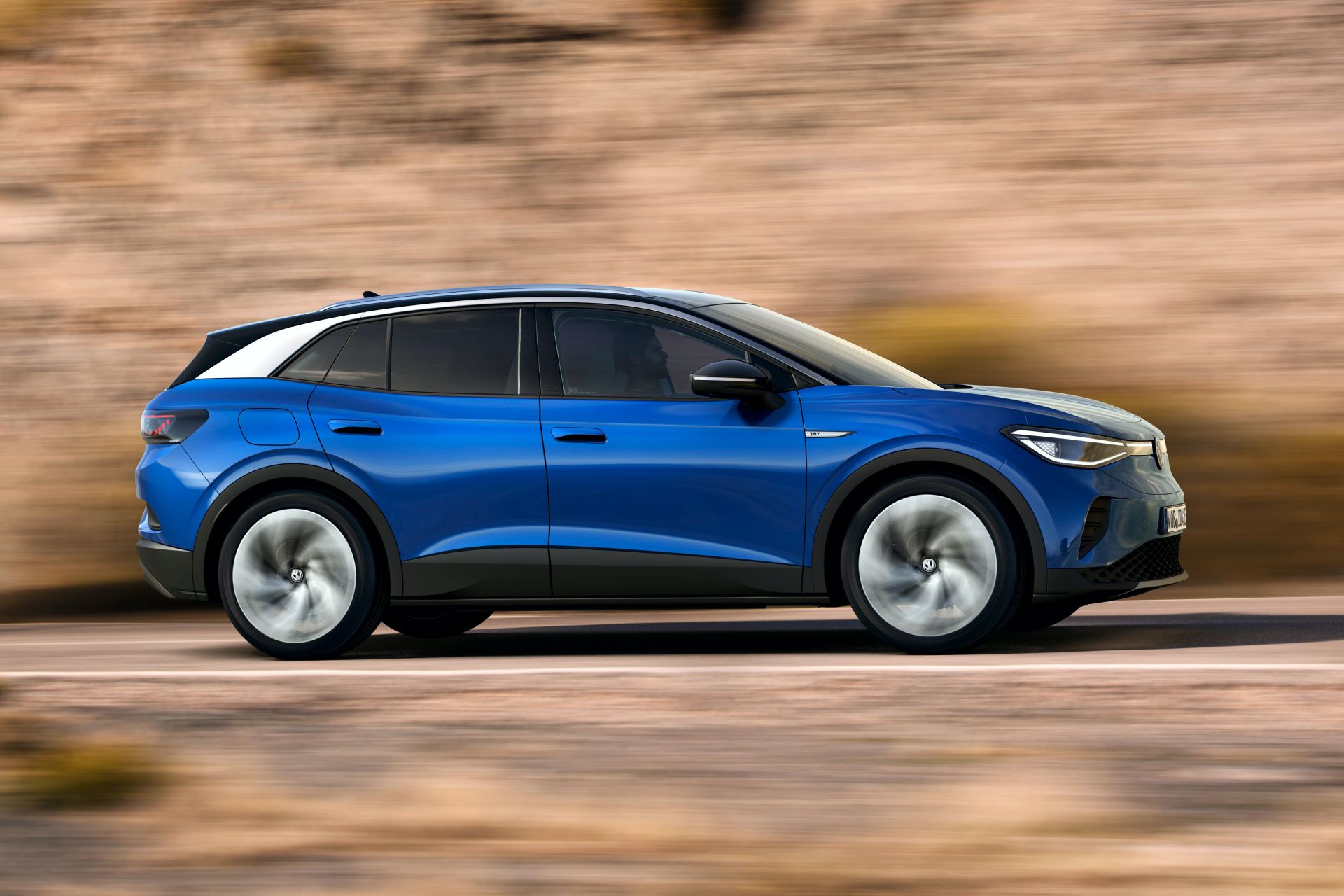 2021 VW ID.4 EV Offers 250 Mile-Range, 201HP RWD Powertrain For $39,995