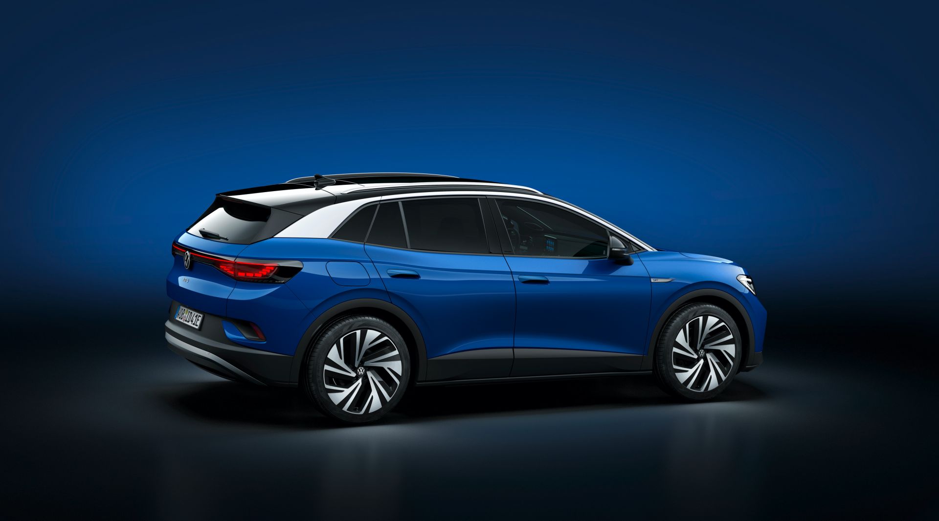 2021 VW ID.4 EV Offers 250 Mile-Range, 201HP RWD Powertrain For $39,995