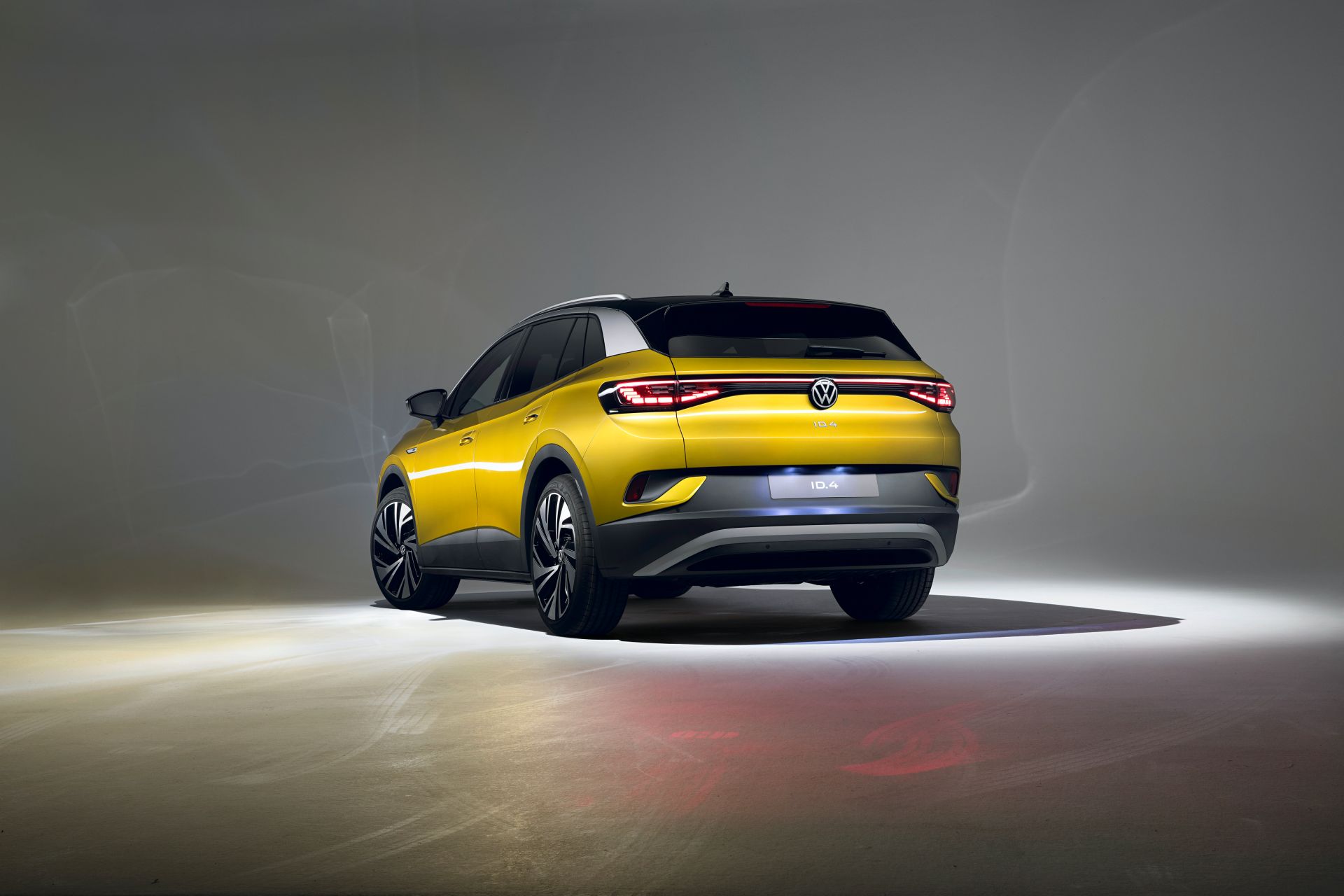2021 VW ID.4 EV Offers 250 Mile-Range, 201HP RWD Powertrain For $39,995