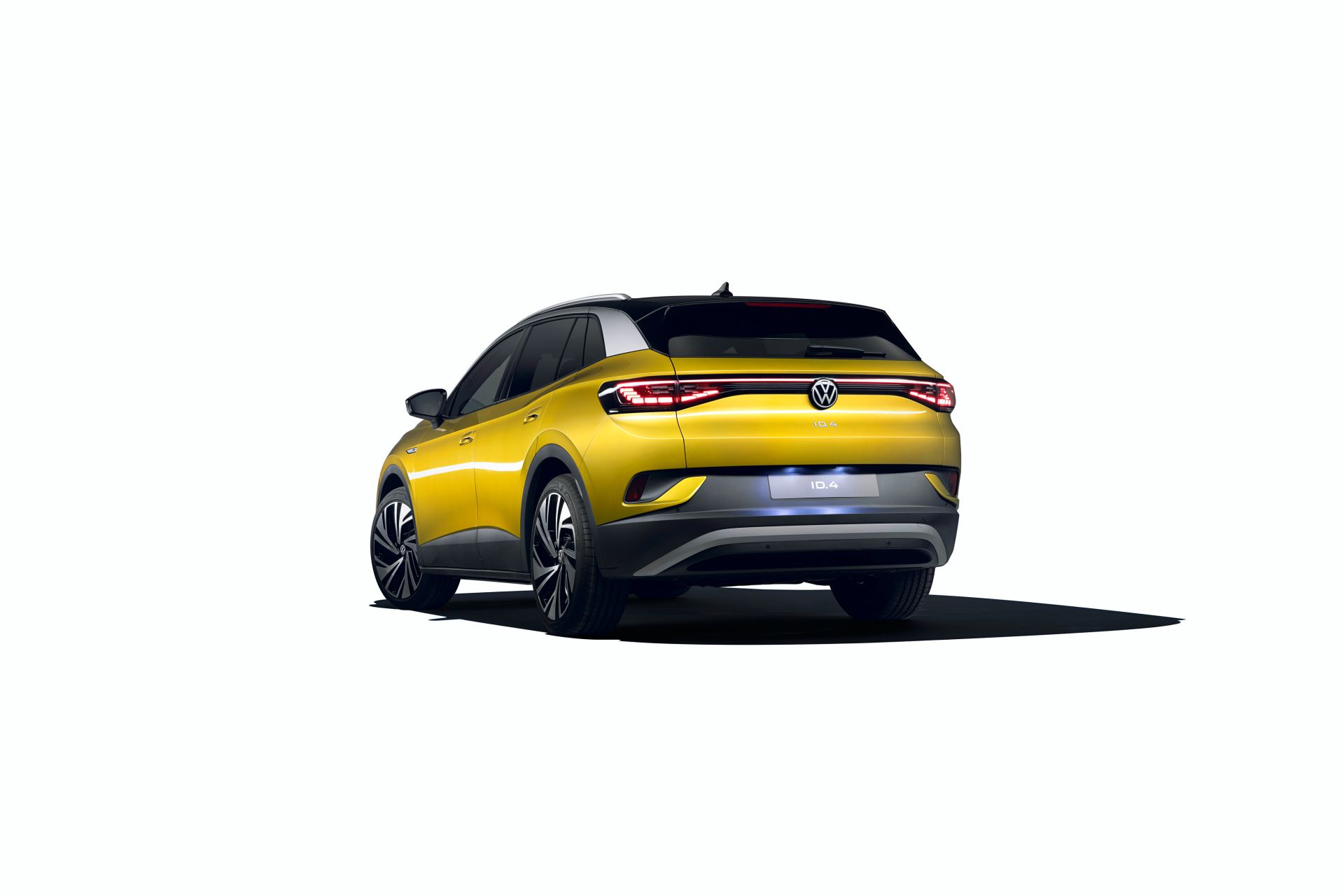 2021 VW ID.4 EV Offers 250 Mile-Range, 201HP RWD Powertrain For $39,995