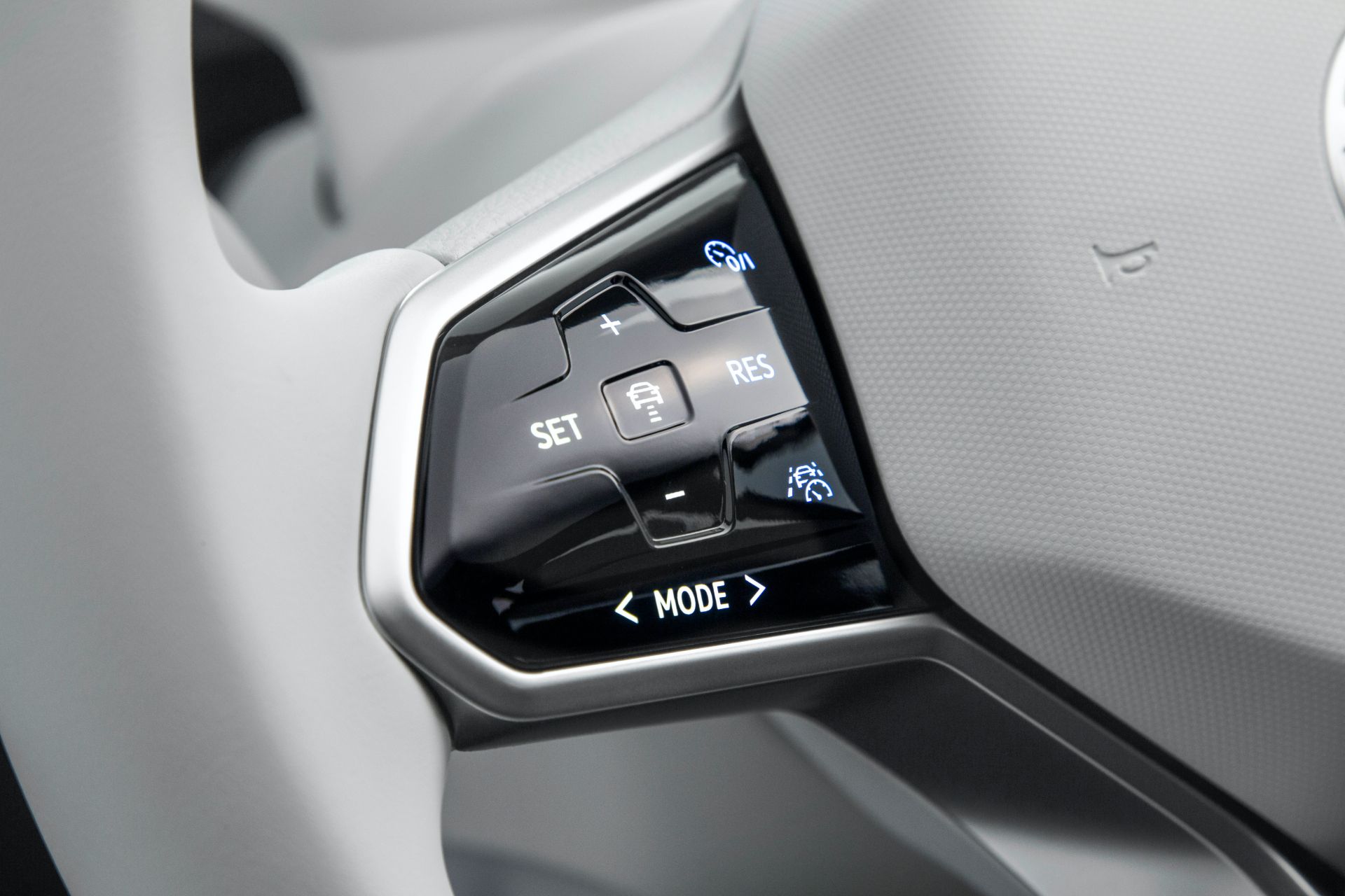 2021 VW ID.4 EV Offers 250 Mile-Range, 201HP RWD Powertrain For $39,995