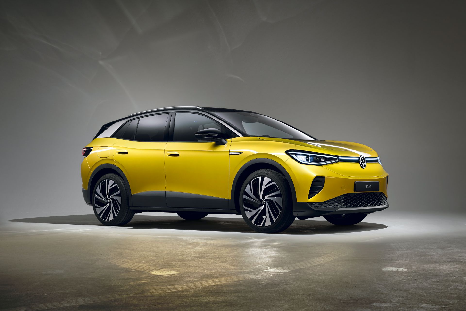 2021 VW ID.4 EV Offers 250 Mile-Range, 201HP RWD Powertrain For $39,995