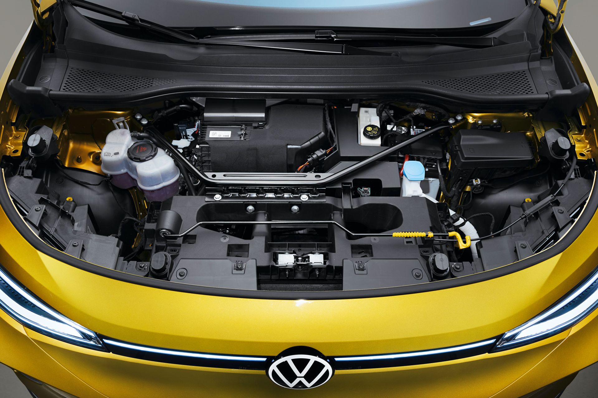 2021 VW ID.4 EV Offers 250 Mile-Range, 201HP RWD Powertrain For $39,995