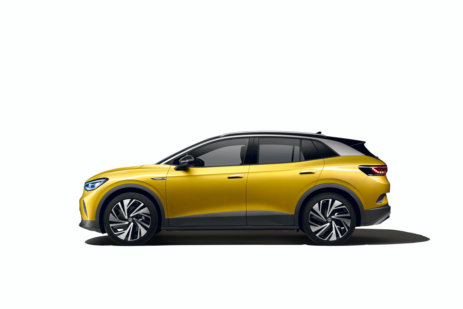 2021 VW ID.4 EV Offers 250 Mile-Range, 201HP RWD Powertrain For $39,995