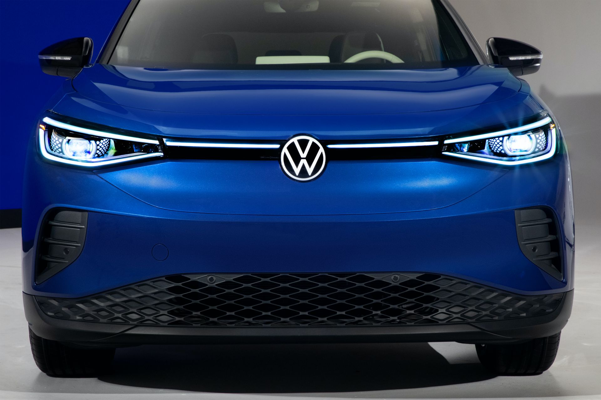 2021 VW ID.4 EV Offers 250 Mile-Range, 201HP RWD Powertrain For $39,995