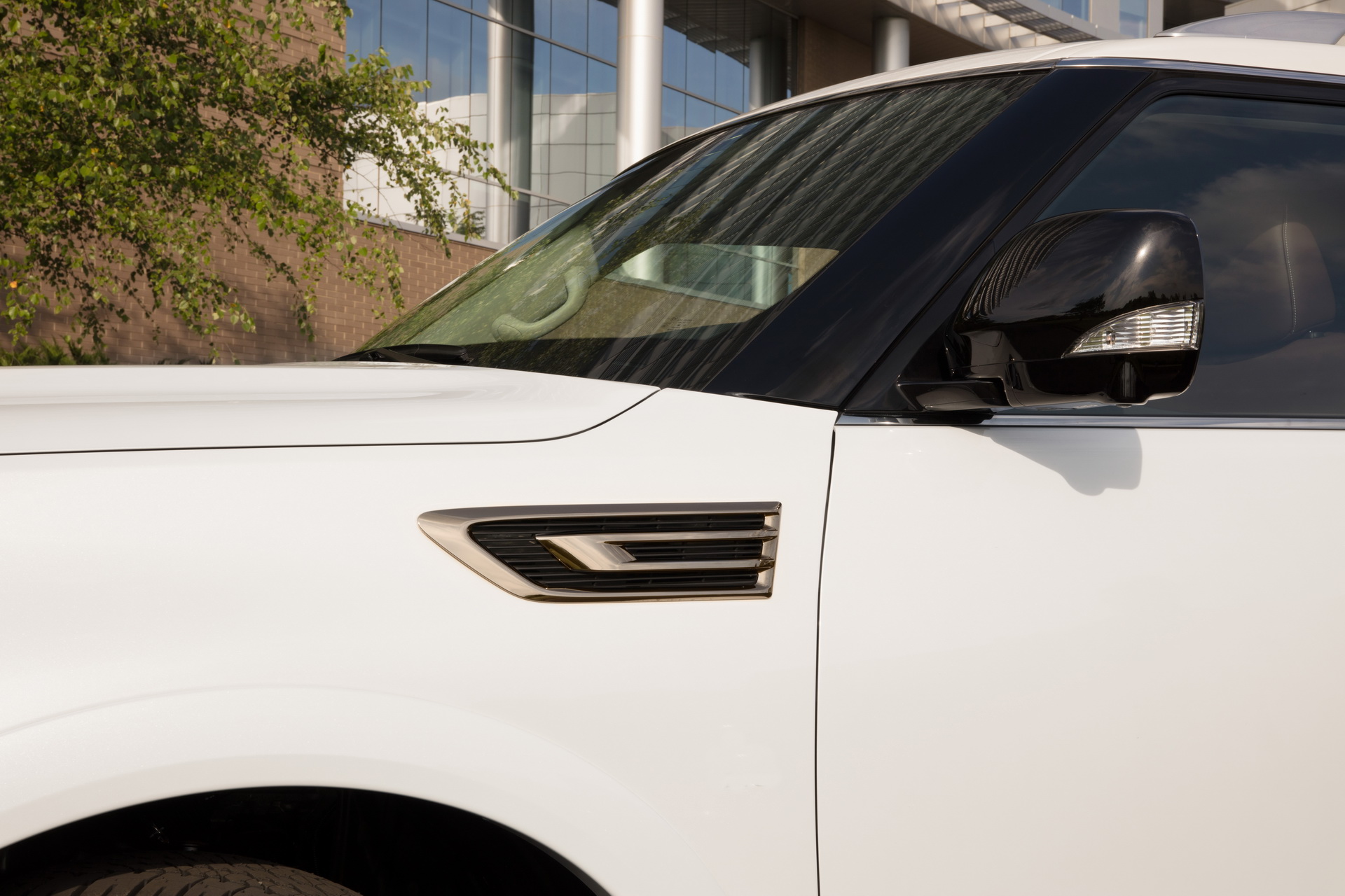 2021 Infiniti QX80 Gains Fresh Tech, New Grades And $69,050 Starting MSRP