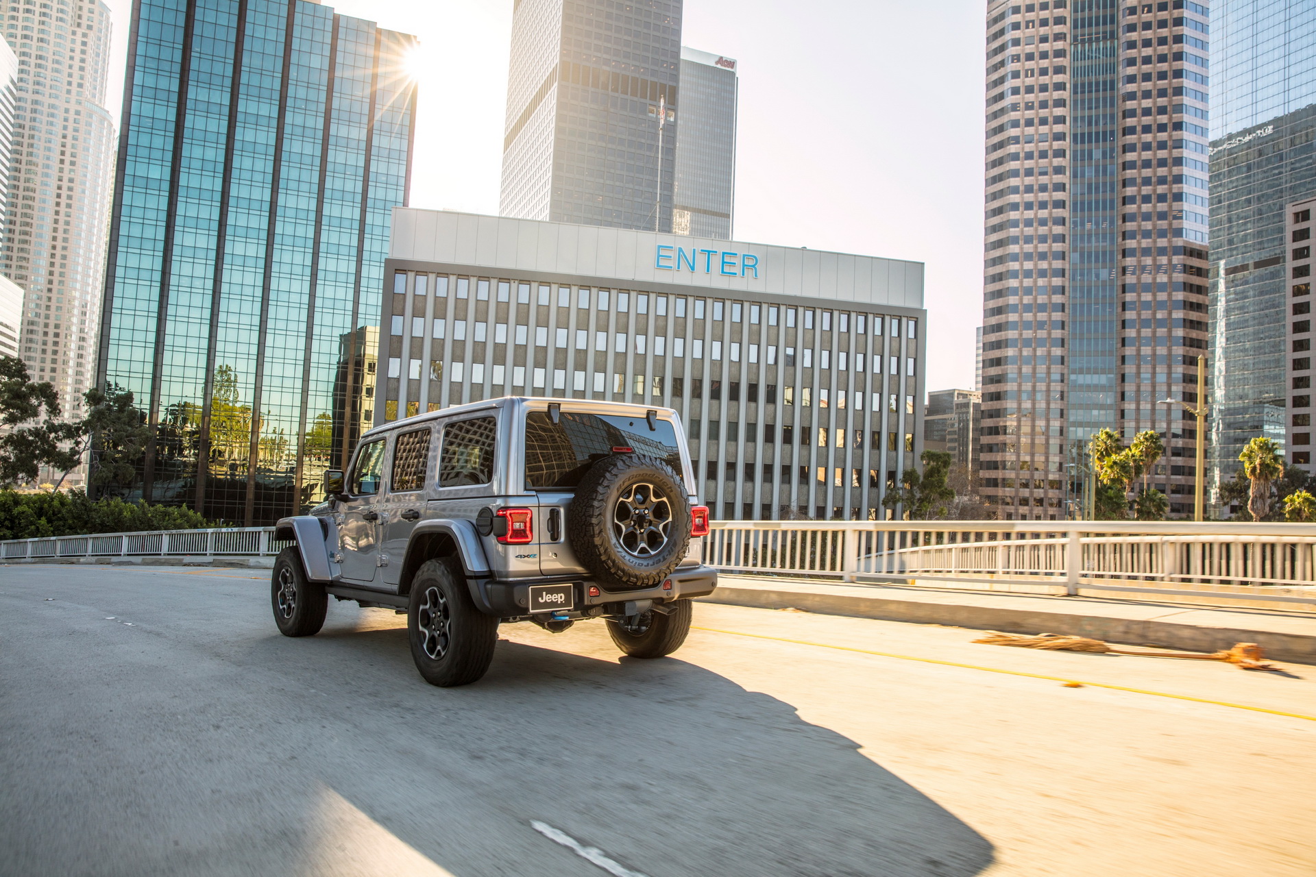 Fully-Spec 2021 Jeep Wrangler 4xe Is One Seriously Expensive Plug-in Hybrid SUV