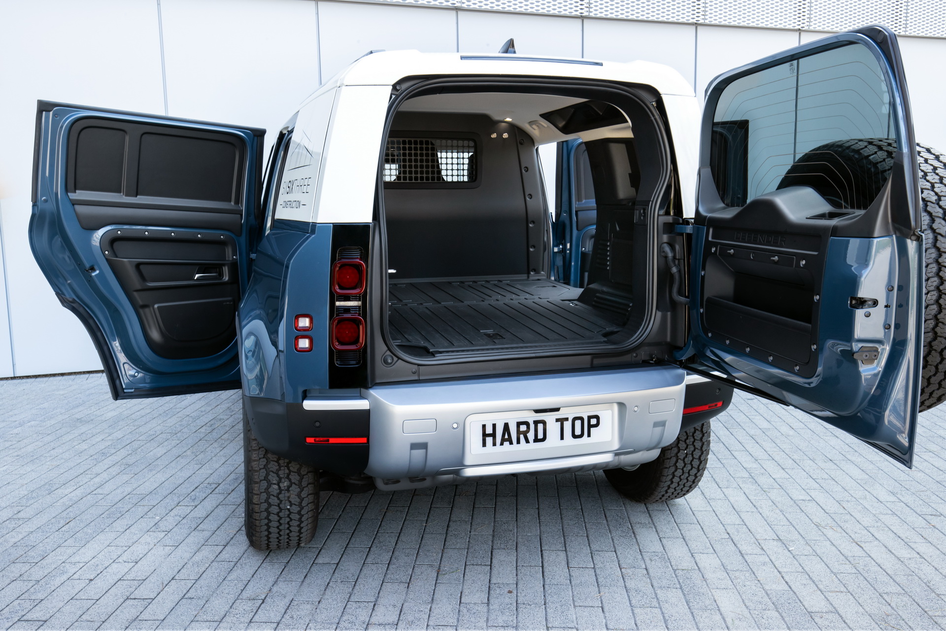 2021 Land Rover Defender Hard Top Is A Posh 4×4 LCV