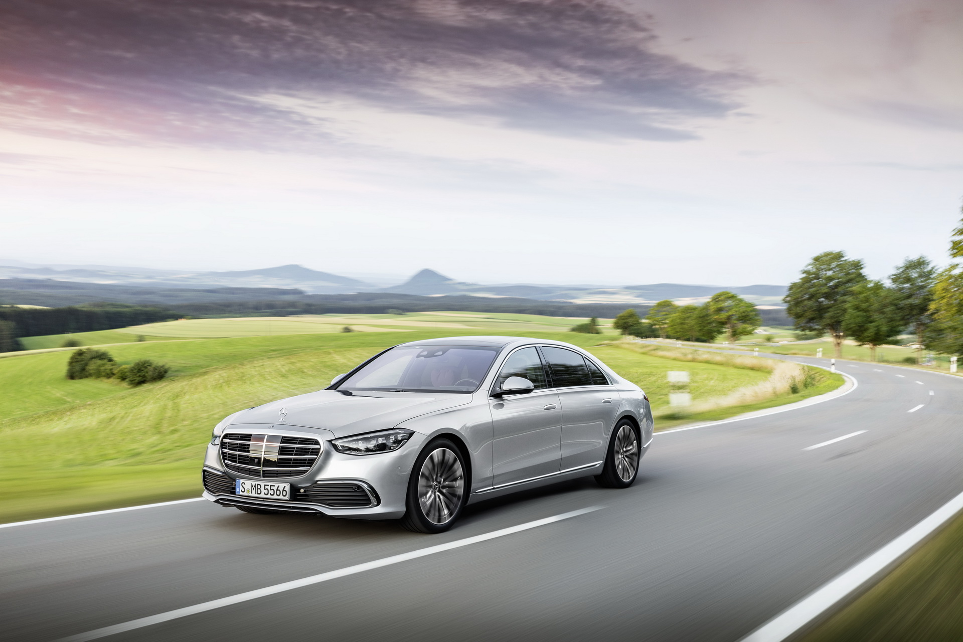 New Mercedes-Benz S-Class Arrives In The UK With A Higher Price Tag Than BMW 7 And Audi A8