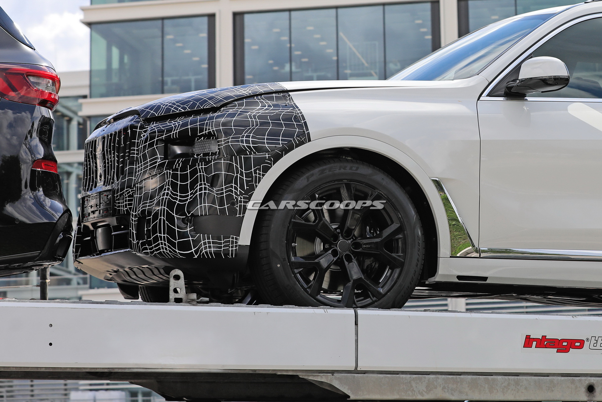 2022 BMW X7 Set To Get A New Front Fascia But That Grille Isn’t Going Anywhere