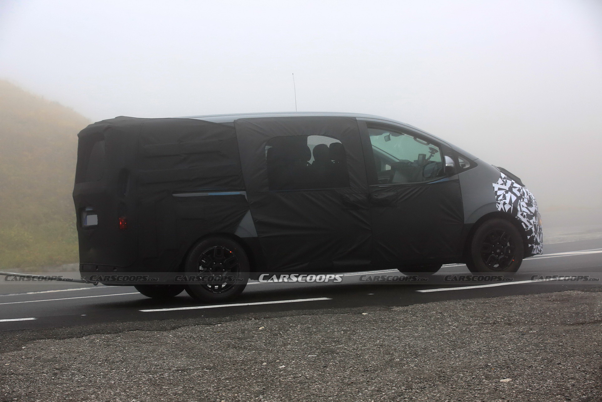 Hyundai’s Redesigned 2022 H1 (Starex / iMax) Spotted, Could Debut Next Year