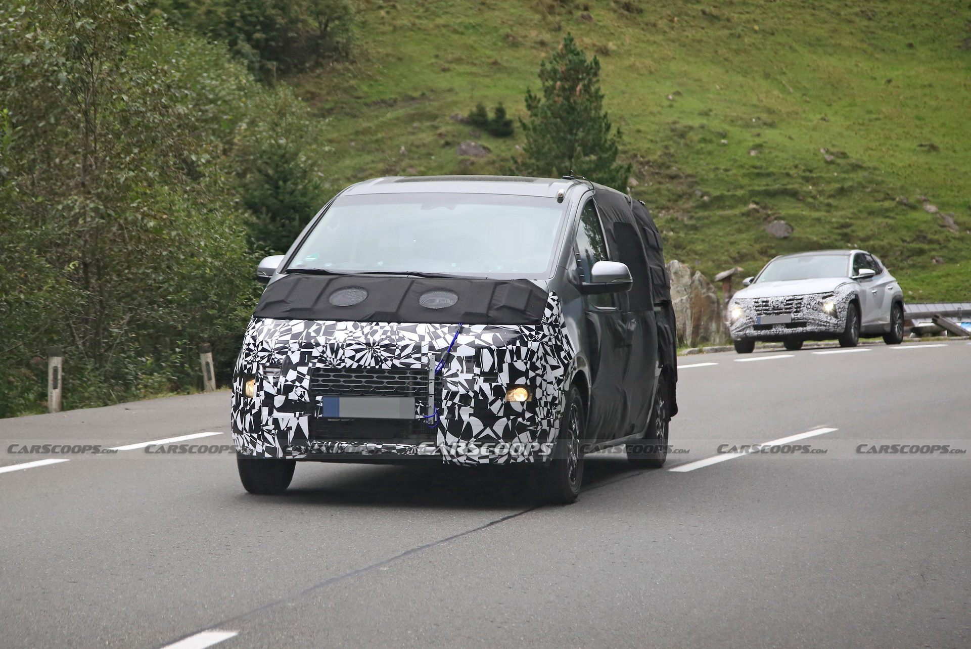 Hyundai’s Redesigned 2022 H1 (Starex / iMax) Spotted, Could Debut Next Year