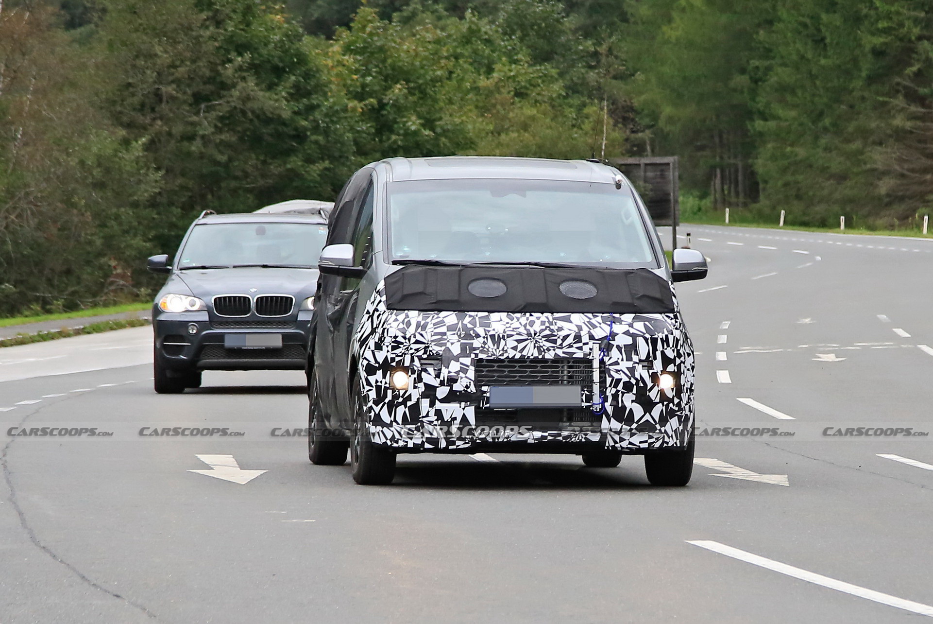 Hyundai’s Redesigned 2022 H1 (Starex / iMax) Spotted, Could Debut Next Year