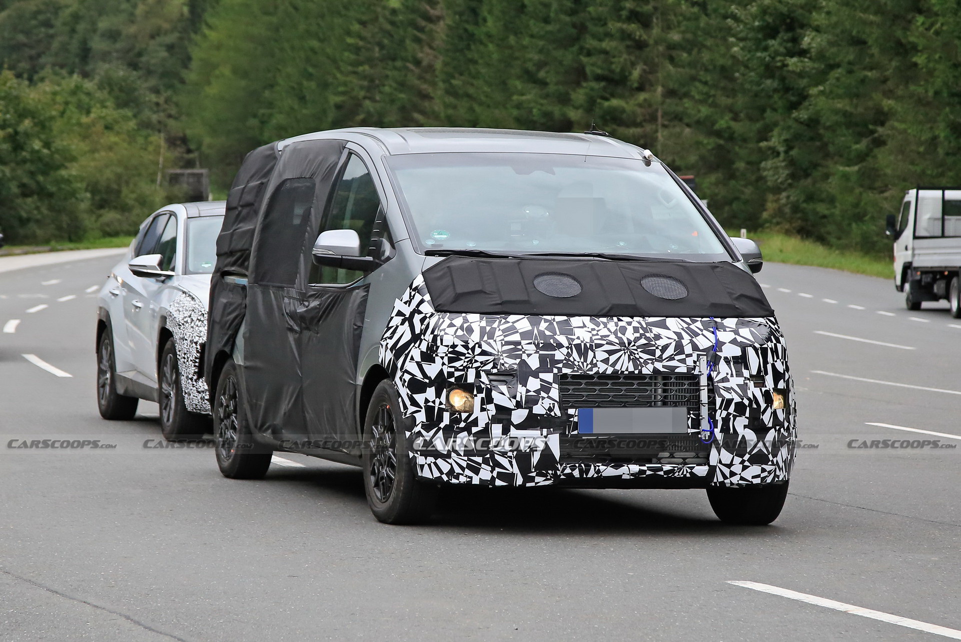 Hyundai’s Redesigned 2022 H1 (Starex / iMax) Spotted, Could Debut Next Year