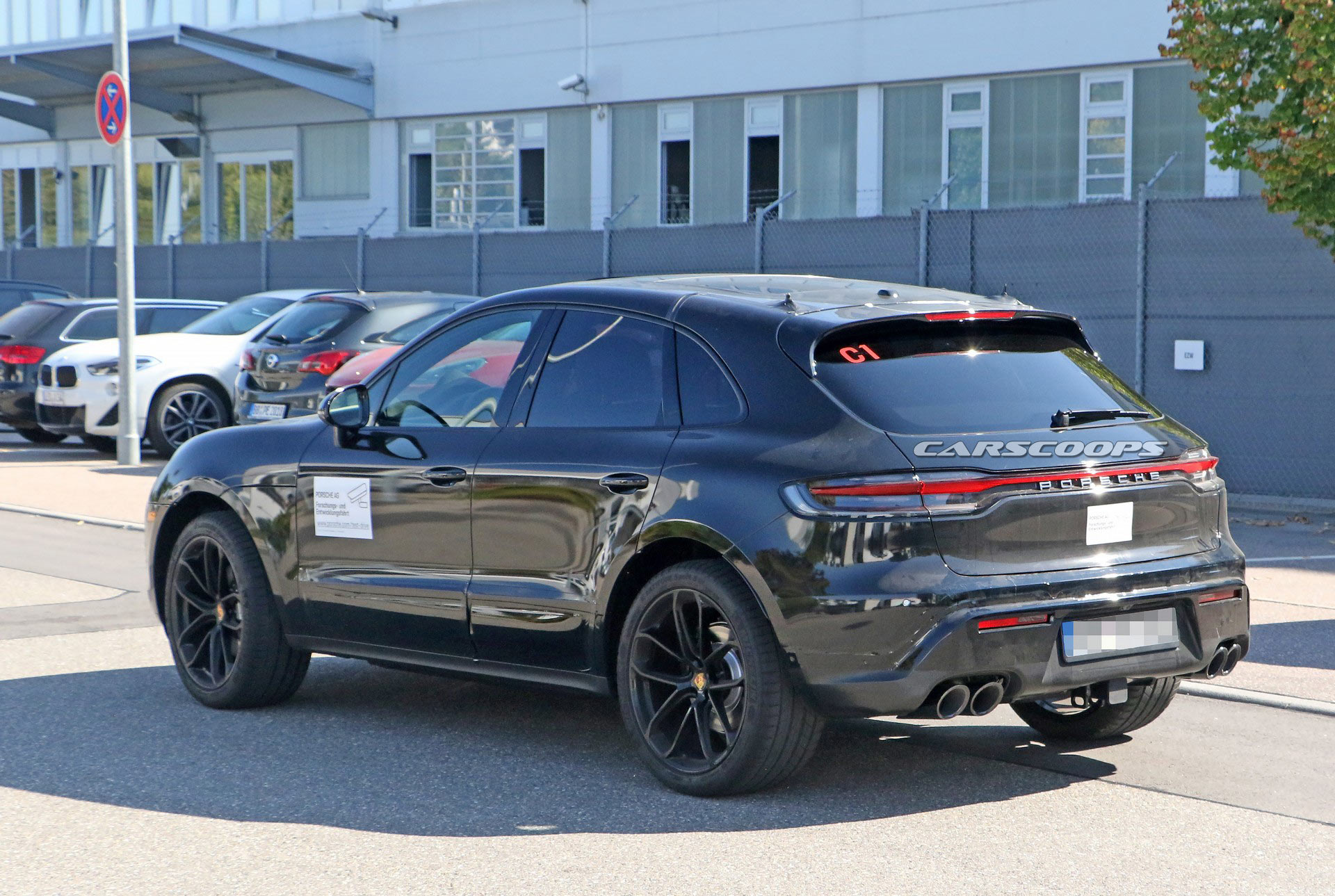 Facelifted Porsche Macan Spied Inside And Out, Will Be Sold Alongside The Upcoming Electric Version