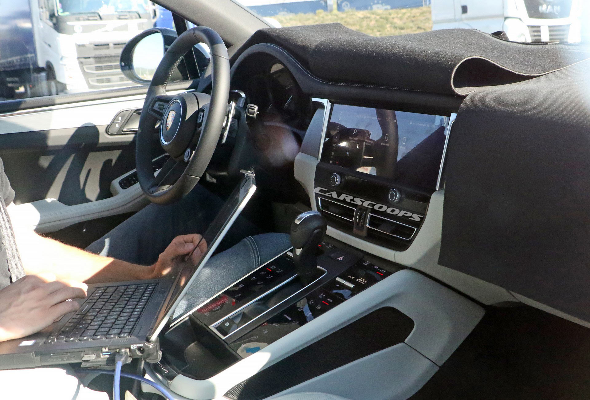 Facelifted Porsche Macan Spied Inside And Out, Will Be Sold Alongside The Upcoming Electric Version