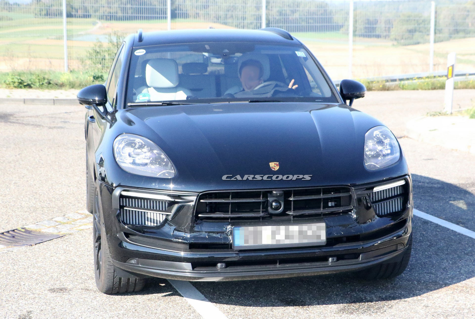 Facelifted Porsche Macan Spied Inside And Out, Will Be Sold Alongside The Upcoming Electric Version
