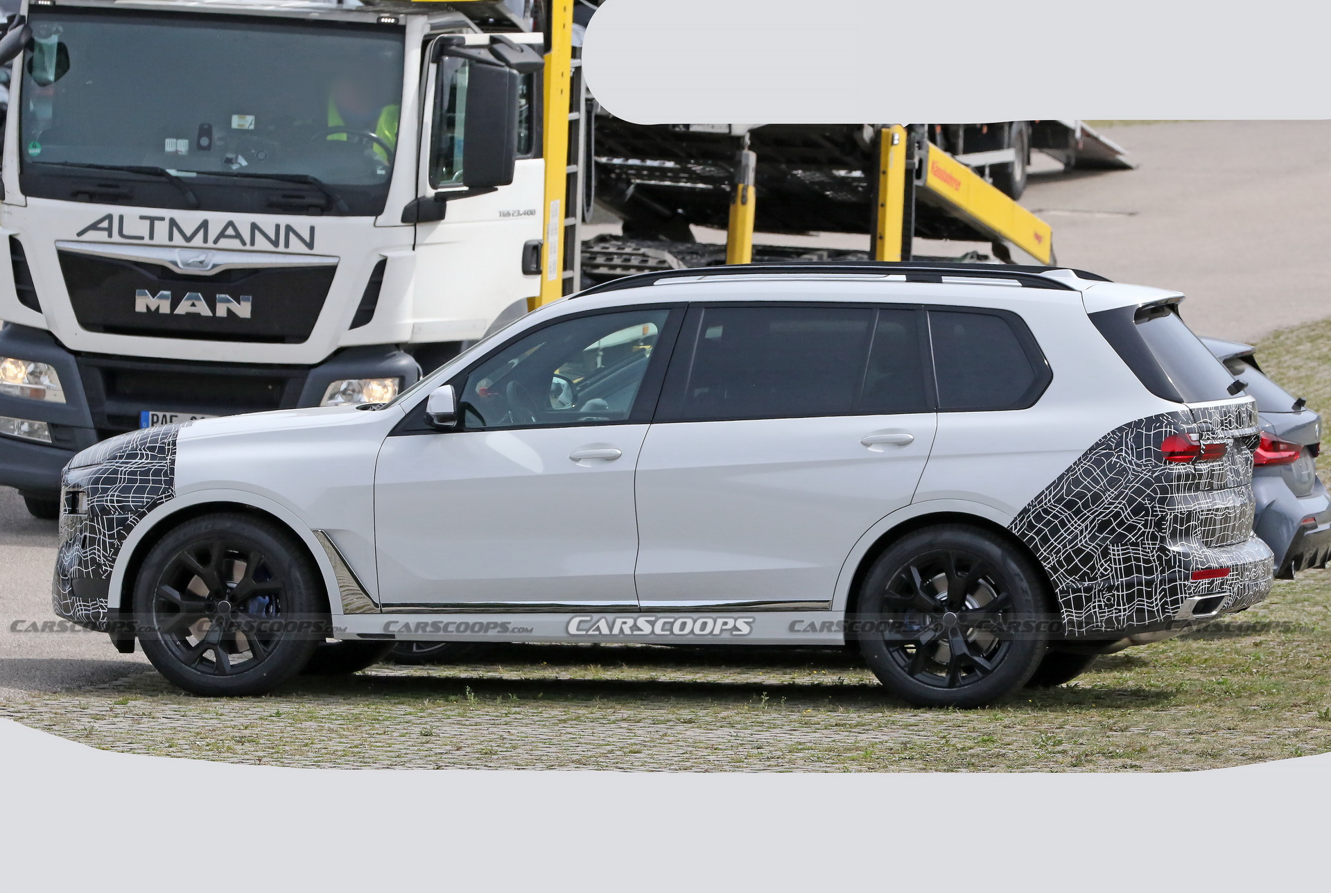 BMW Appears To Have Started Work On The Facelifted X7