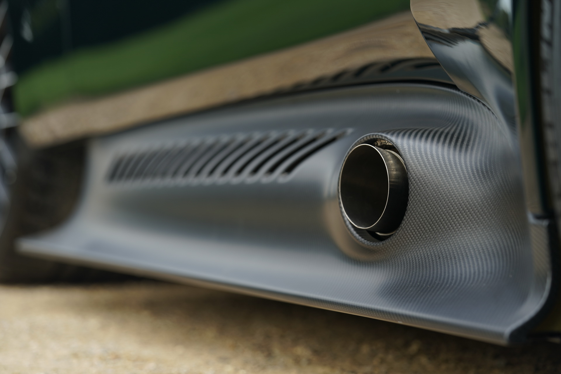 New Aston Martin Victor By Q Is A Wild One-Off Manual V12 Supercar Inspired By The 70/80’s Vantage