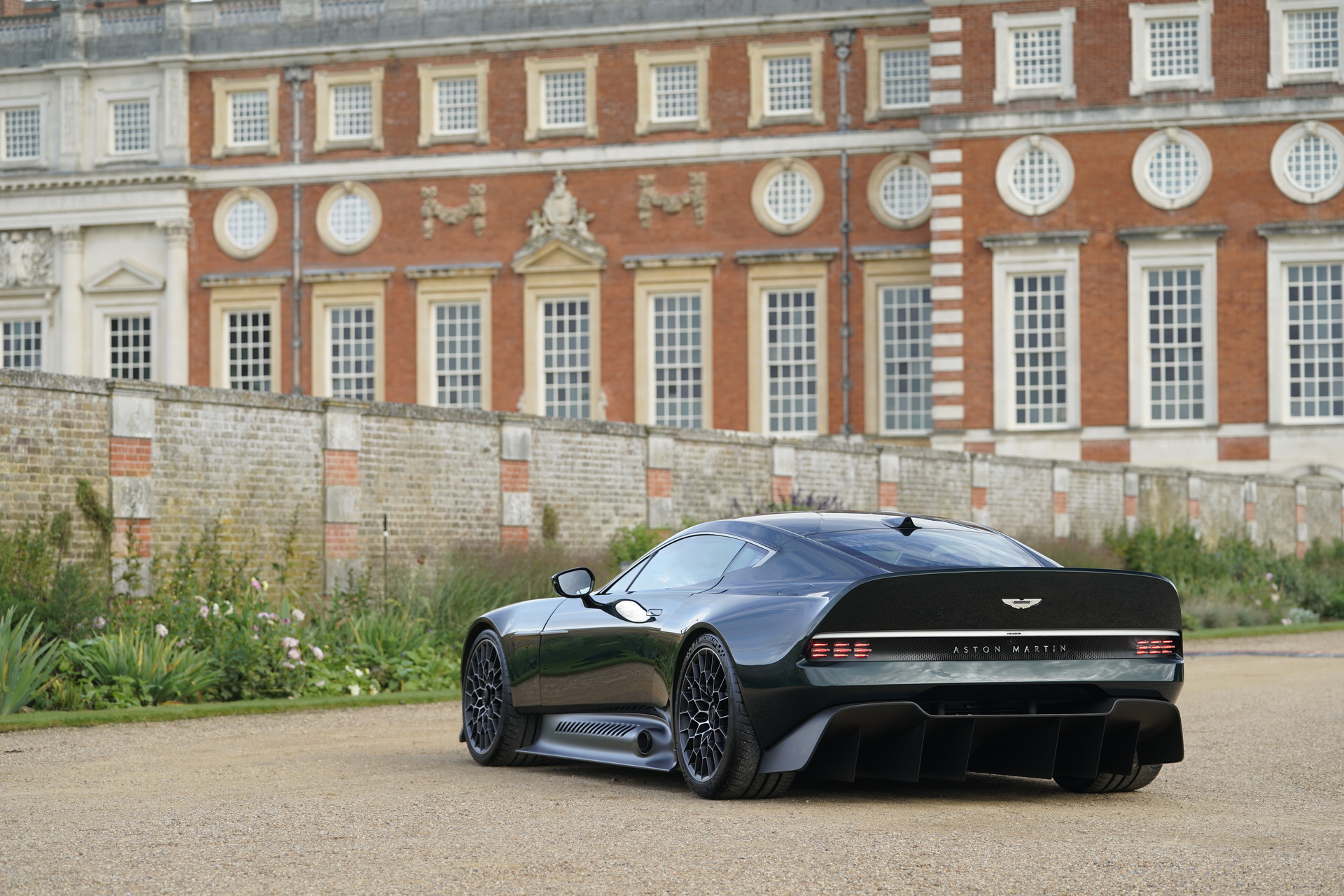 New Aston Martin Victor By Q Is A Wild One-Off Manual V12 Supercar Inspired By The 70/80’s Vantage